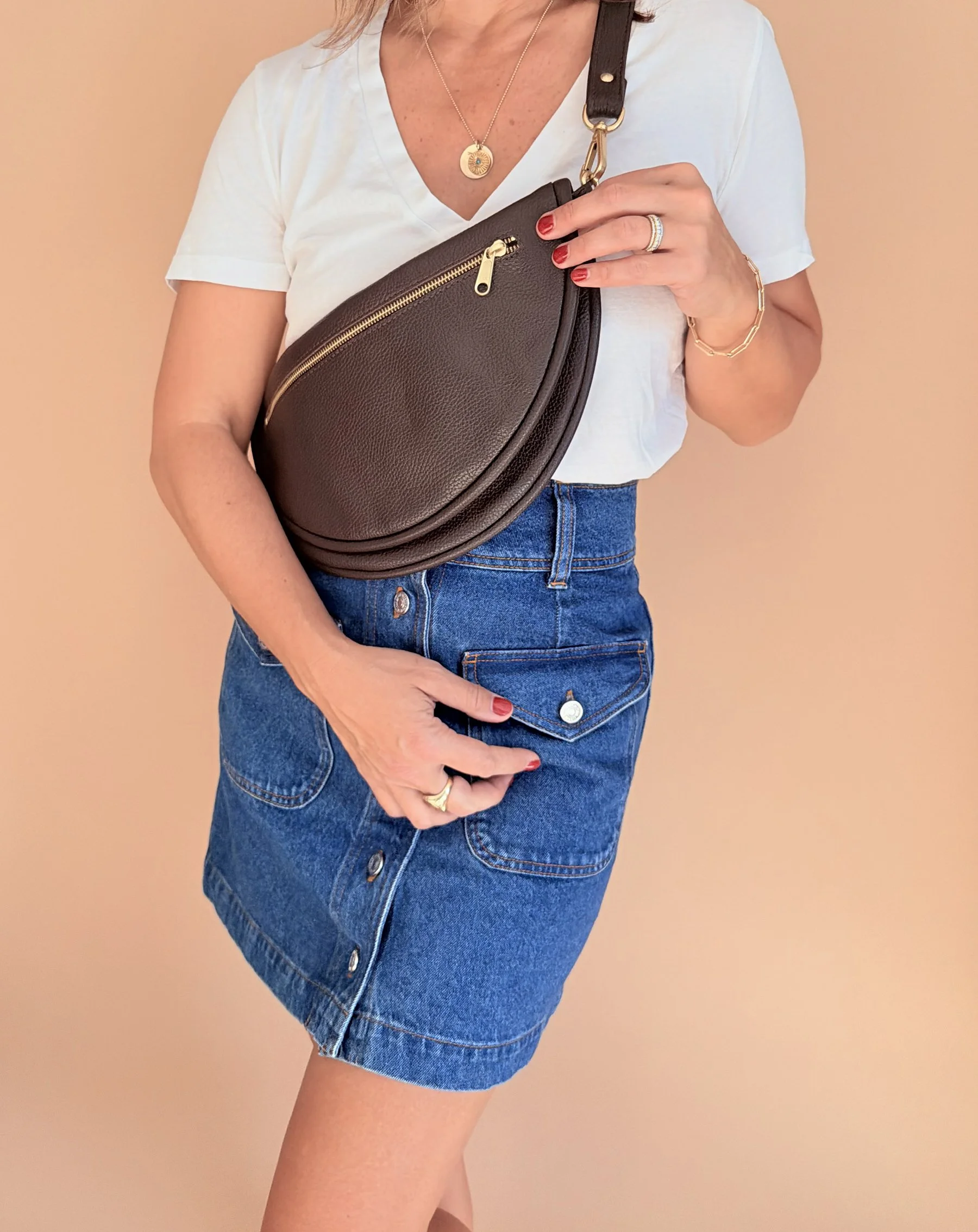 SONHOUSE_LargeSling_leather_tobacco_04_web.jpg