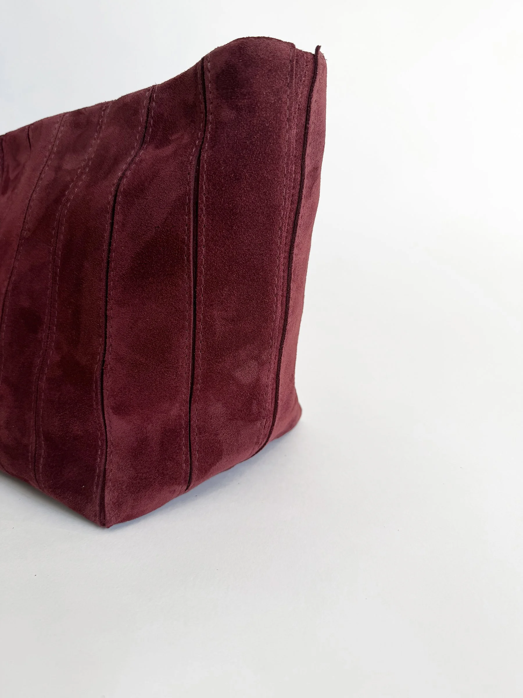 SONHOUSE_SATCHEL_suede_bordeaux_02_web.jpg