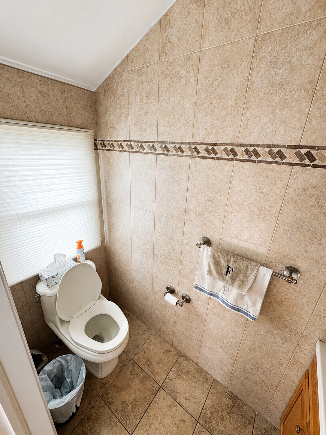 half bathroom 2 .png