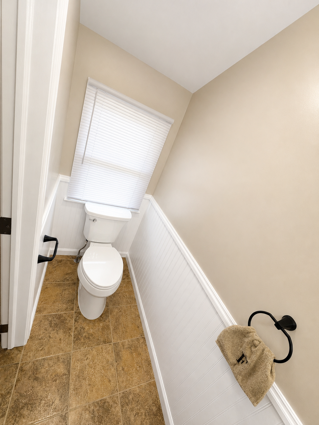 half bathroom 4 .png