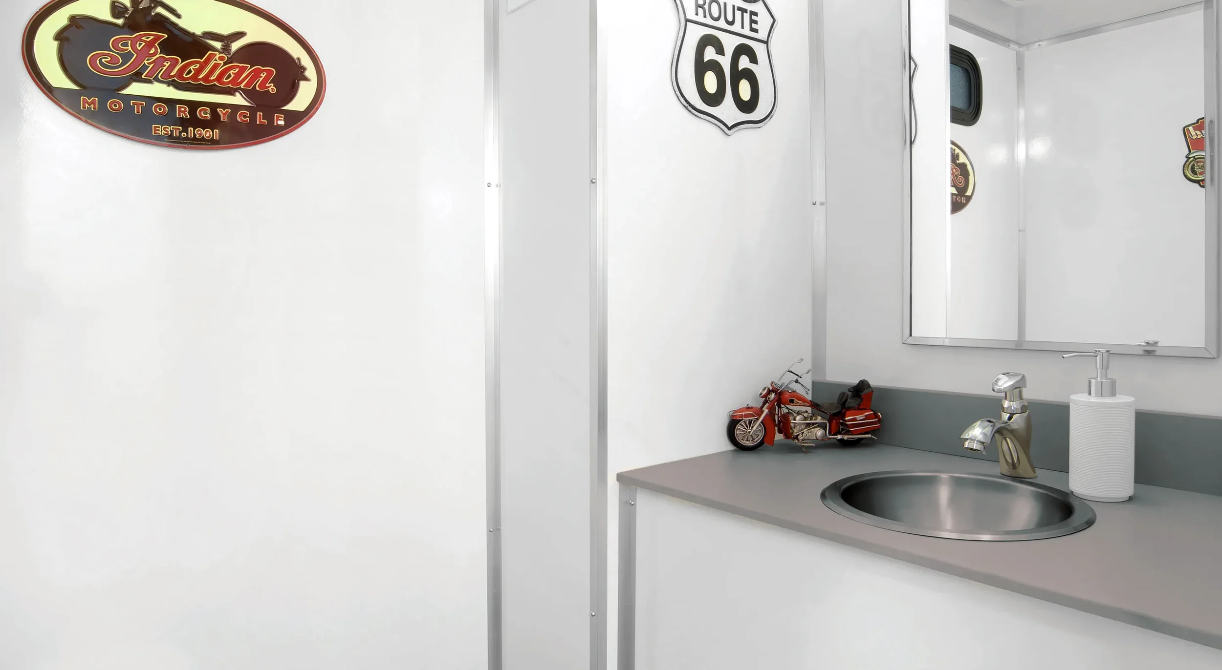 2stall4.webp