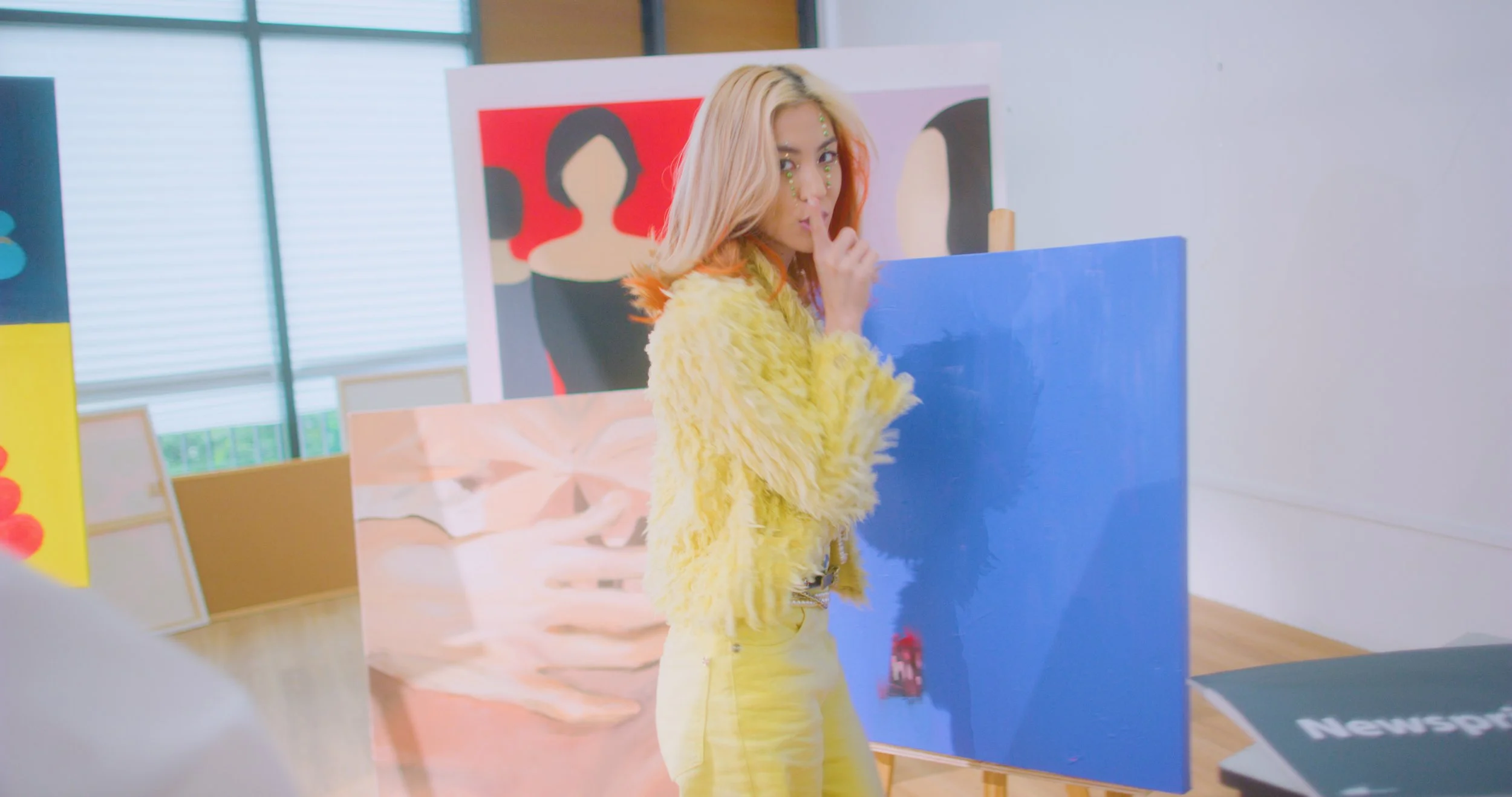 MV FINAL CUT [GRADED MASTER OF MASTERS] PRORES4444.00_01_09_20.Still005.jpg