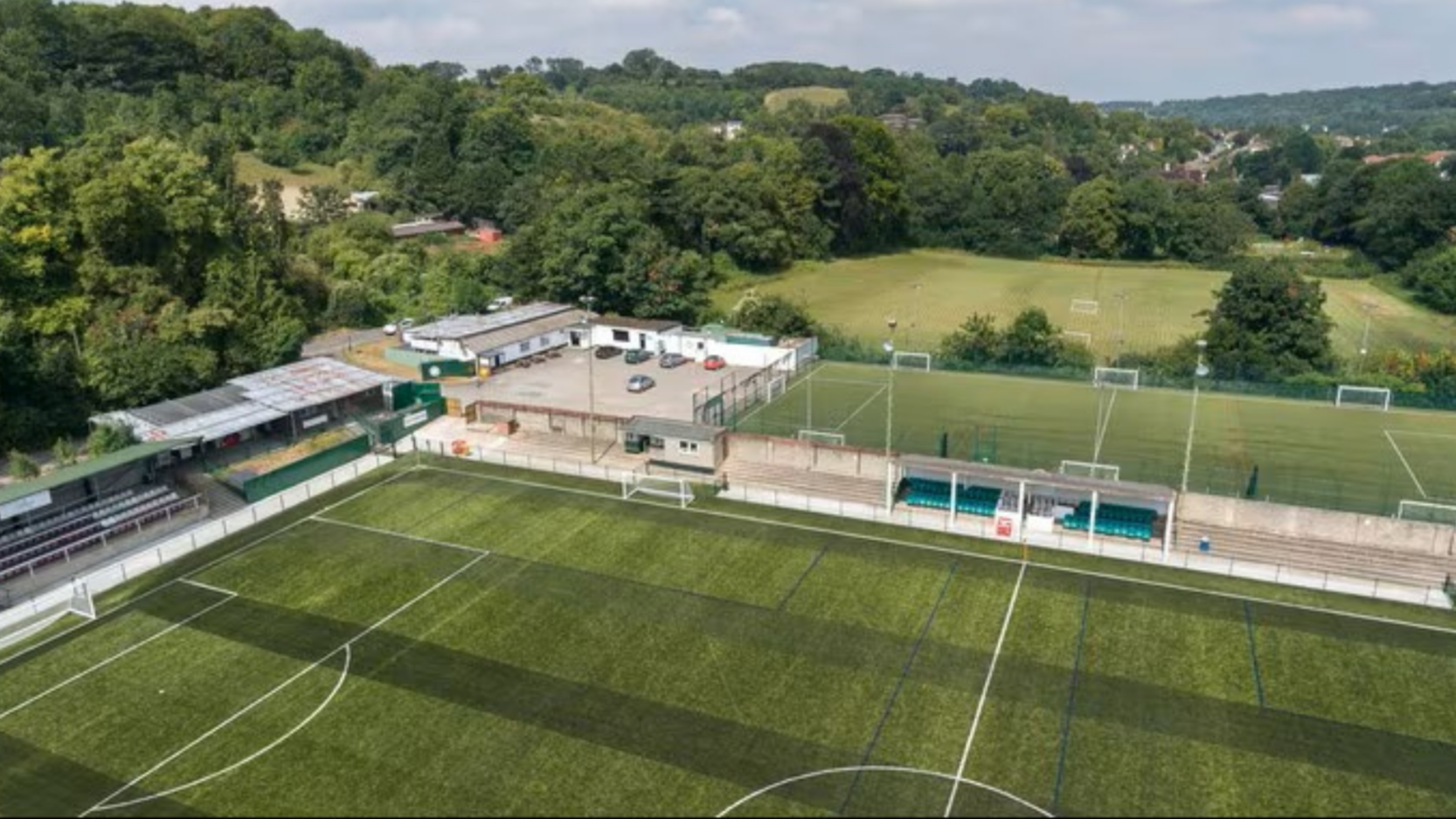 How to Choose the Right Youth Football Club for Your Child