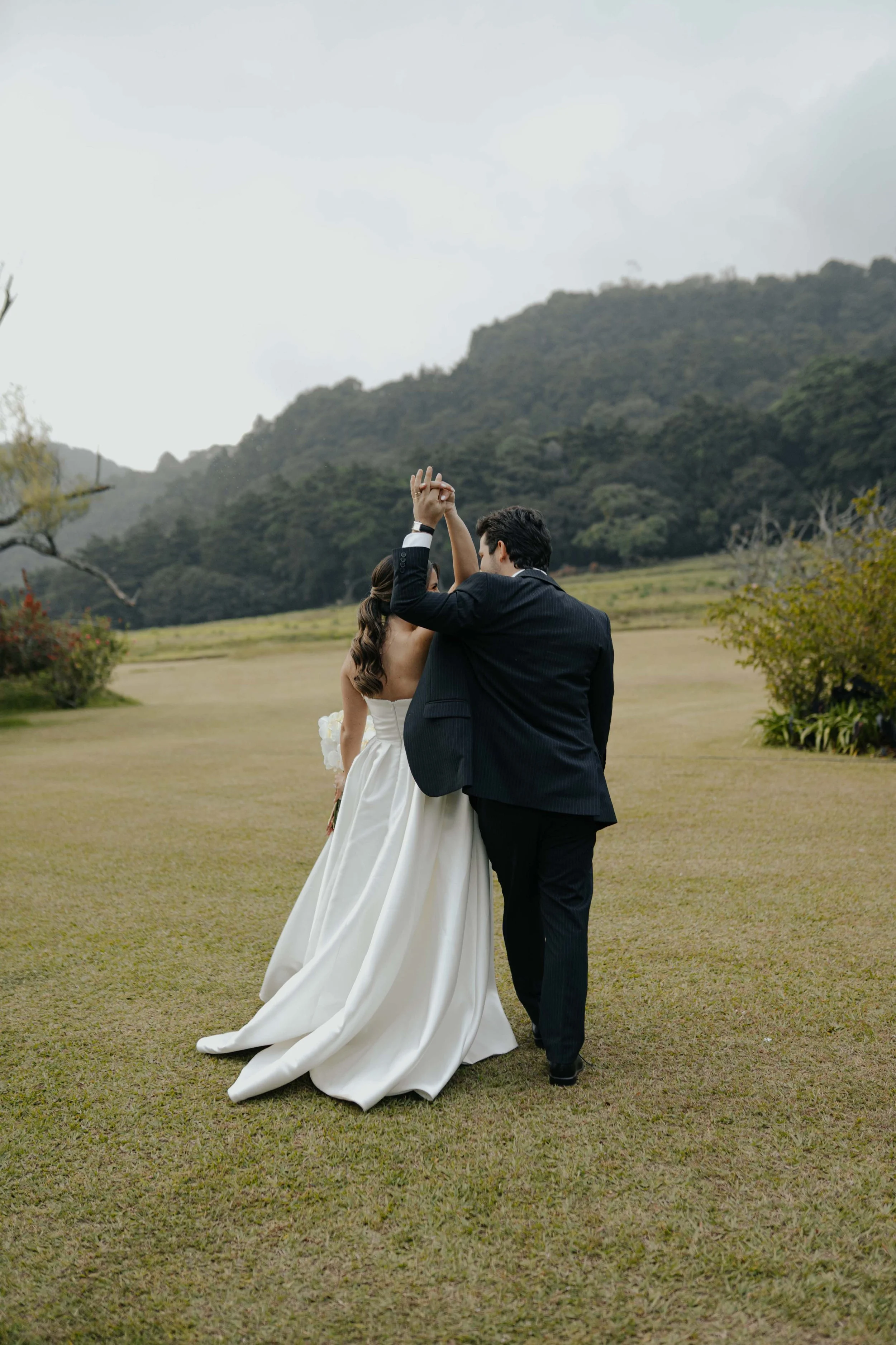 destination-wedding-ruins documentary-antigua-guatemala-life-weddings83.jpg