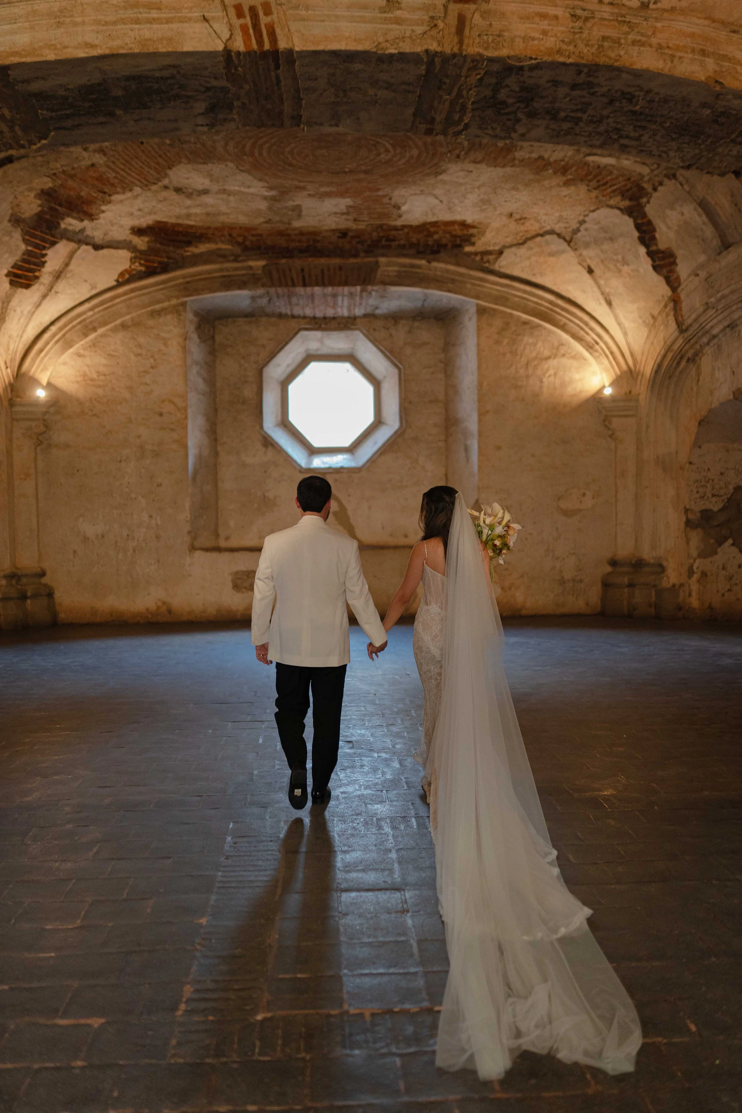 destination-wedding-ruins documentary-antigua-guatemala-life-weddings27.jpg