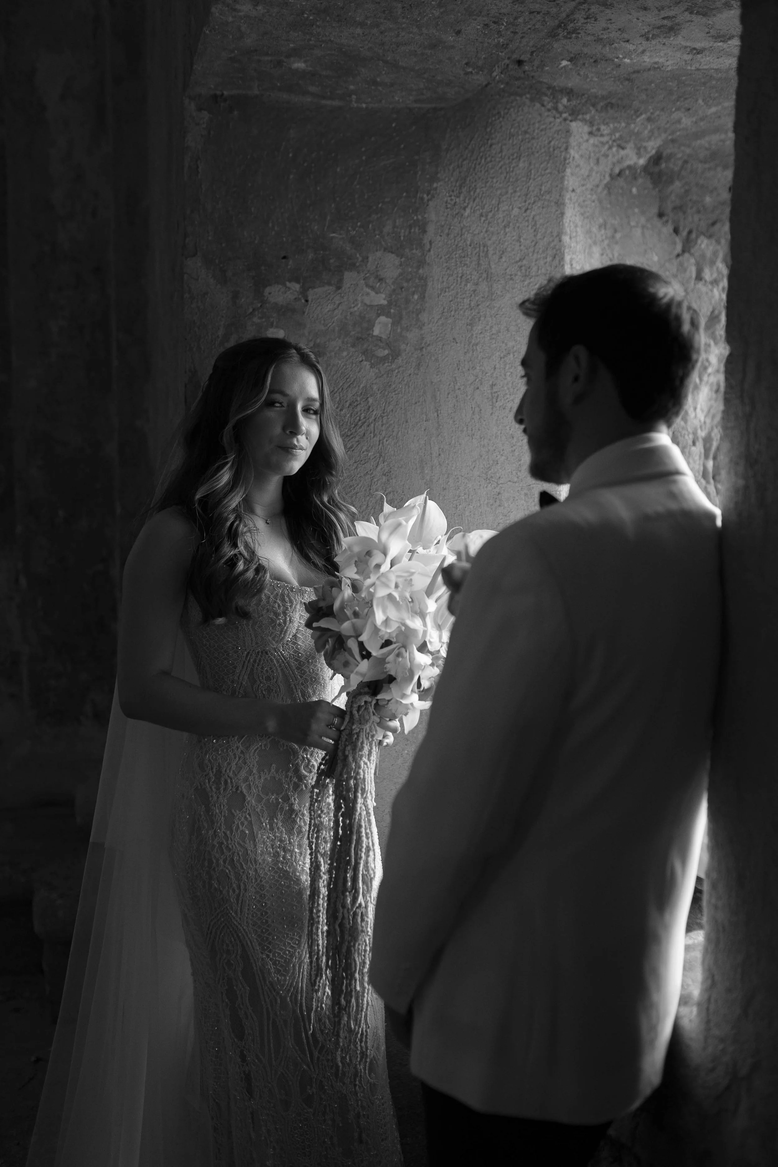 destination-wedding-ruins documentary-antigua-guatemala-life-weddings13.jpg