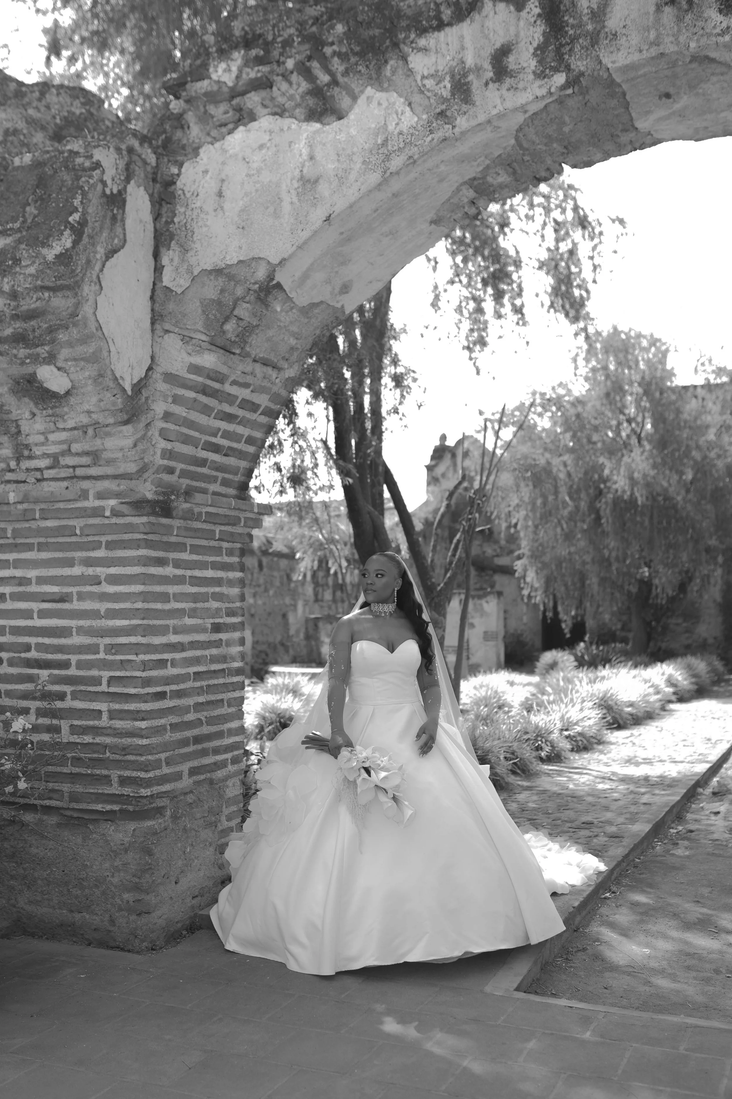destination-wedding-ruins documentary-antigua-guatemala-life-weddings68.jpg