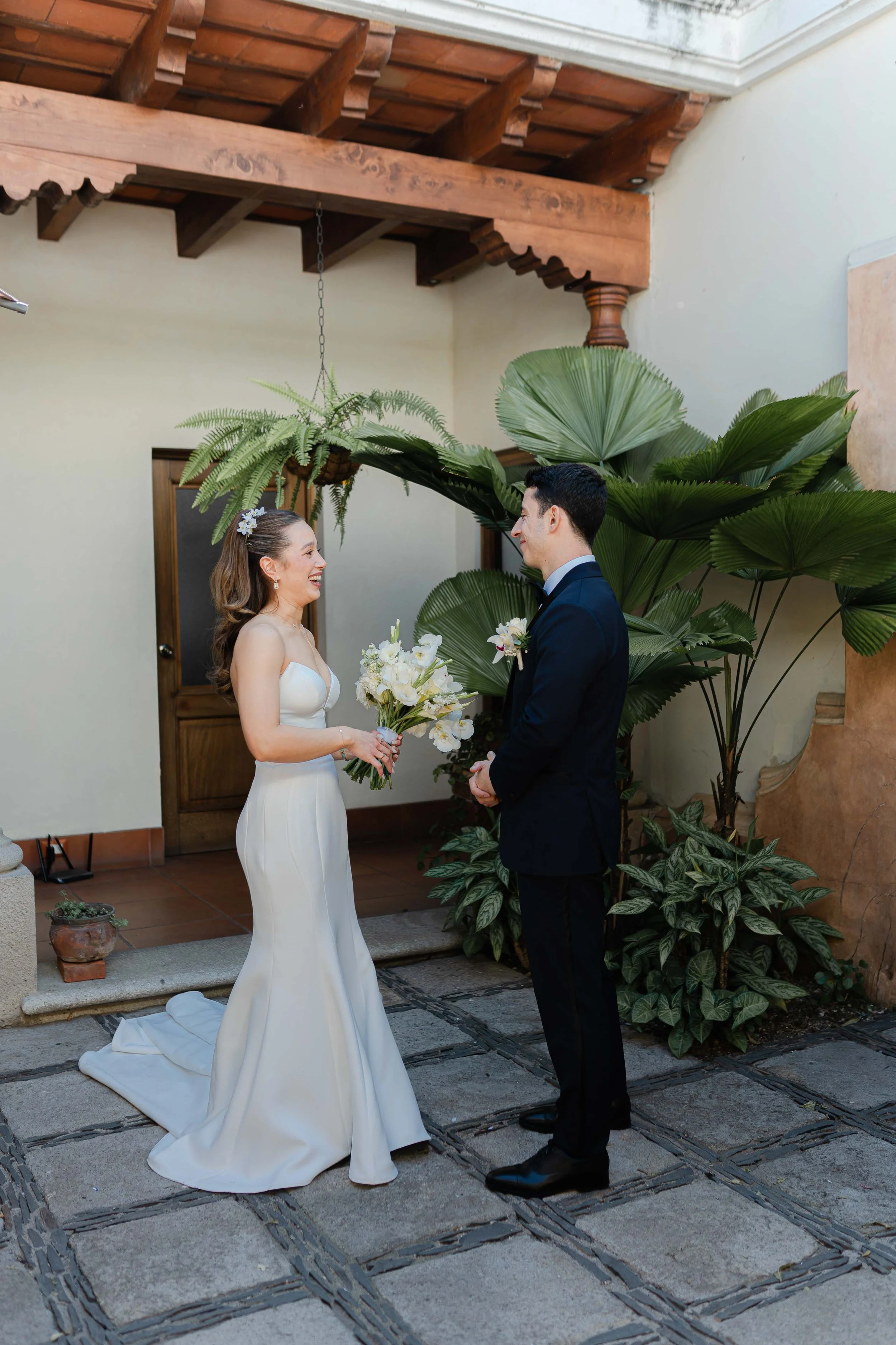 destination-wedding-ruins documentary-antigua-guatemala-life-weddings27.jpg