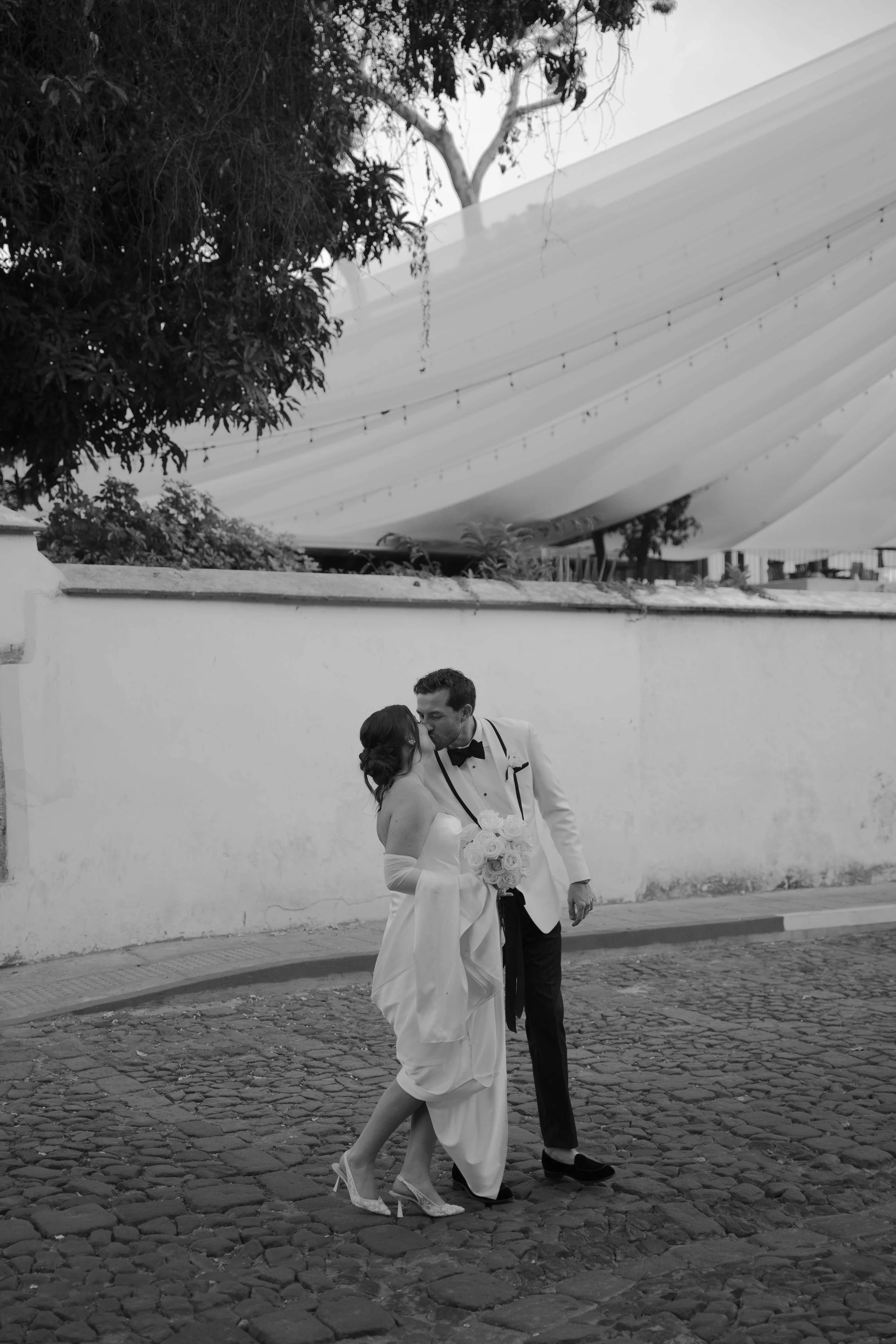 destination-wedding-ruins documentary-antigua-guatemala-life-weddings8.jpg