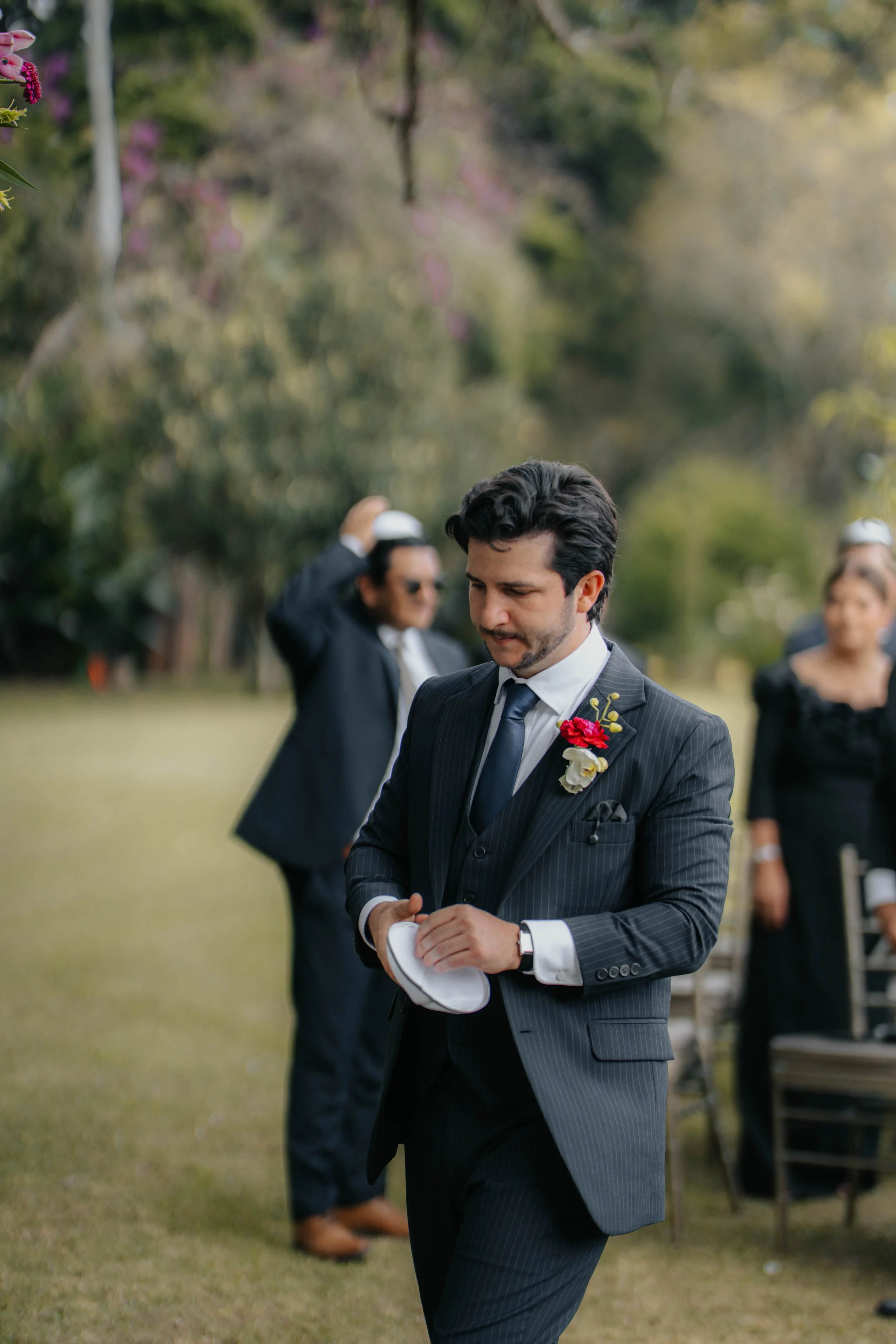 destination-wedding-ruins documentary-antigua-guatemala-life-weddings100.jpg