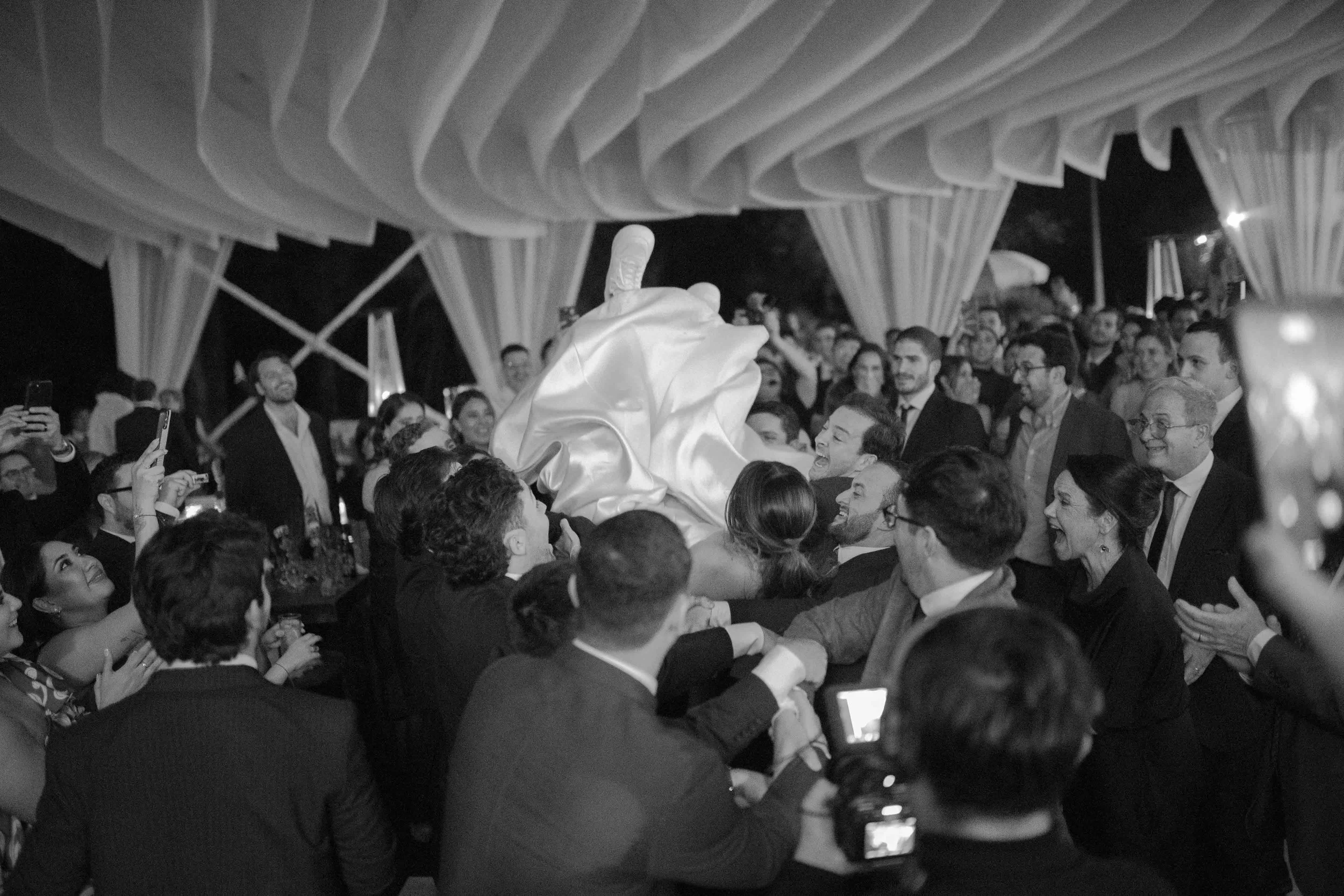 destination-wedding-ruins documentary-antigua-guatemala-life-weddings65.jpg