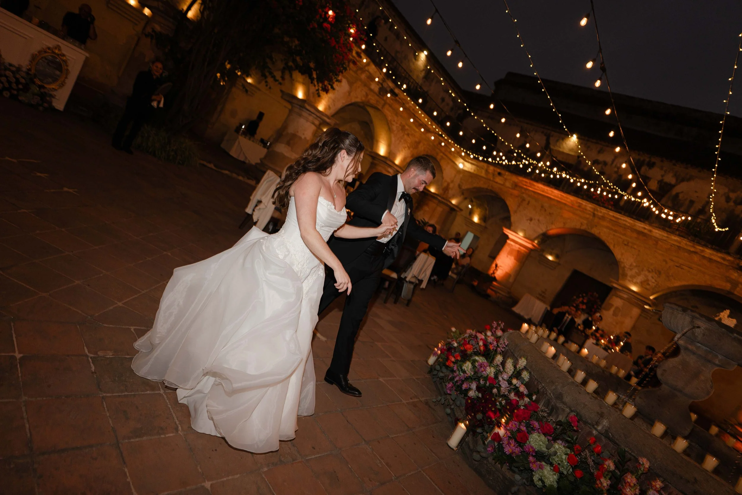 destination-wedding ruins documentary-antigua-guatemala-life-weddings27.jpg