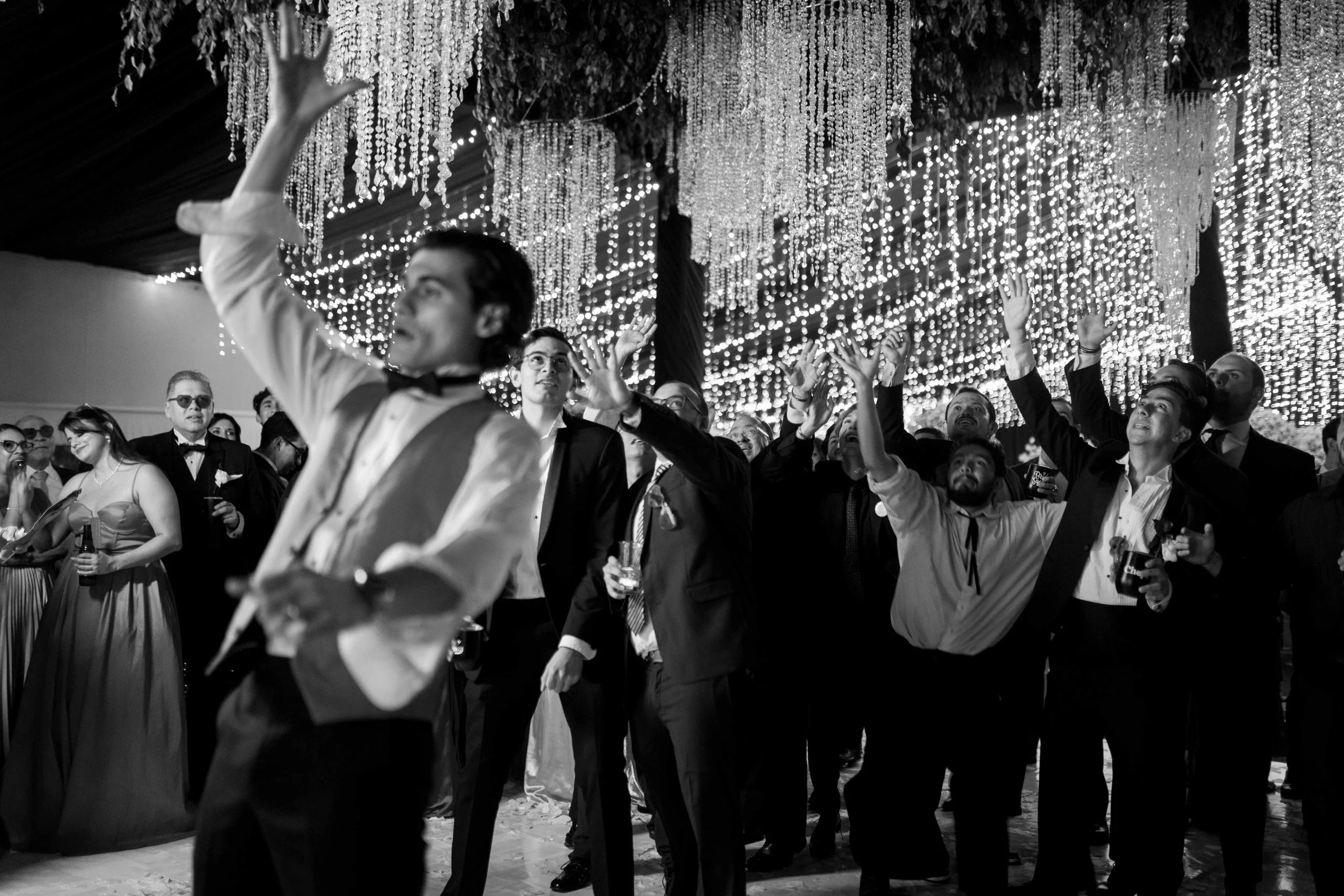 destination-wedding-ruins documentary-antigua-guatemala-lifeweddingsphoto1.jpg