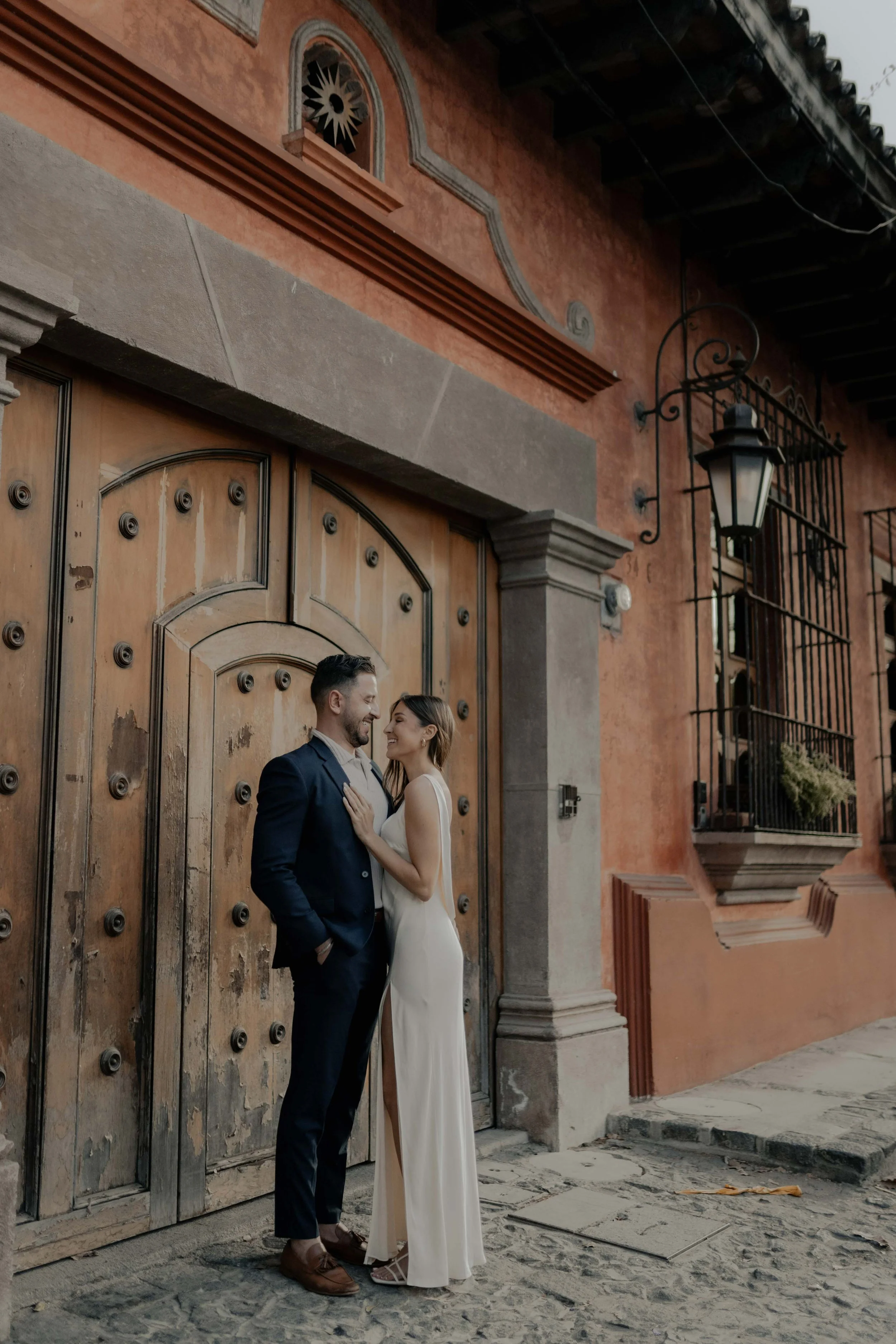 destination-wedding-ruins documentary-natural-antiguaguatemala-life-weddings13.jpg