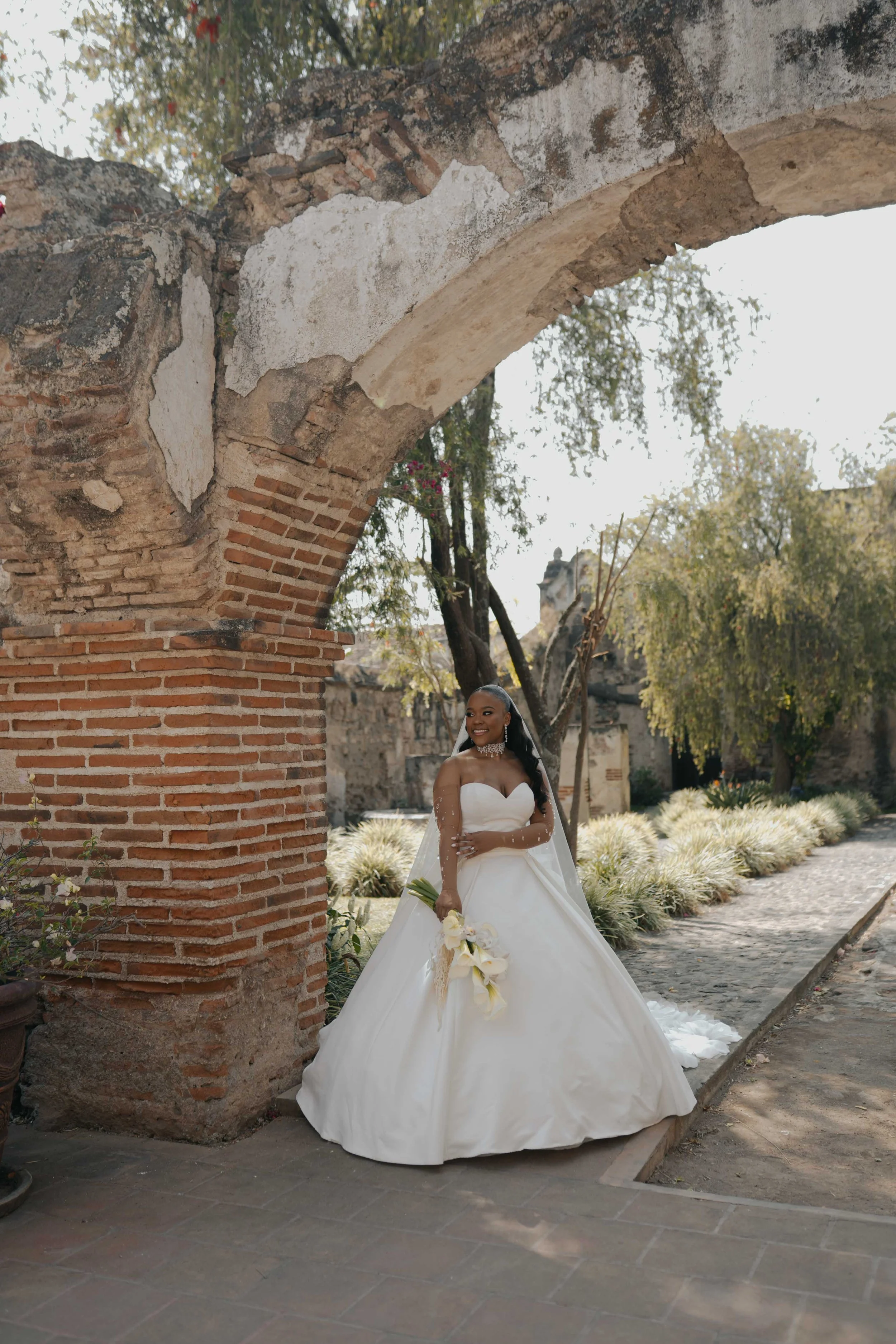 destination-wedding-ruins documentary-antigua-guatemala-life-weddings37.jpg