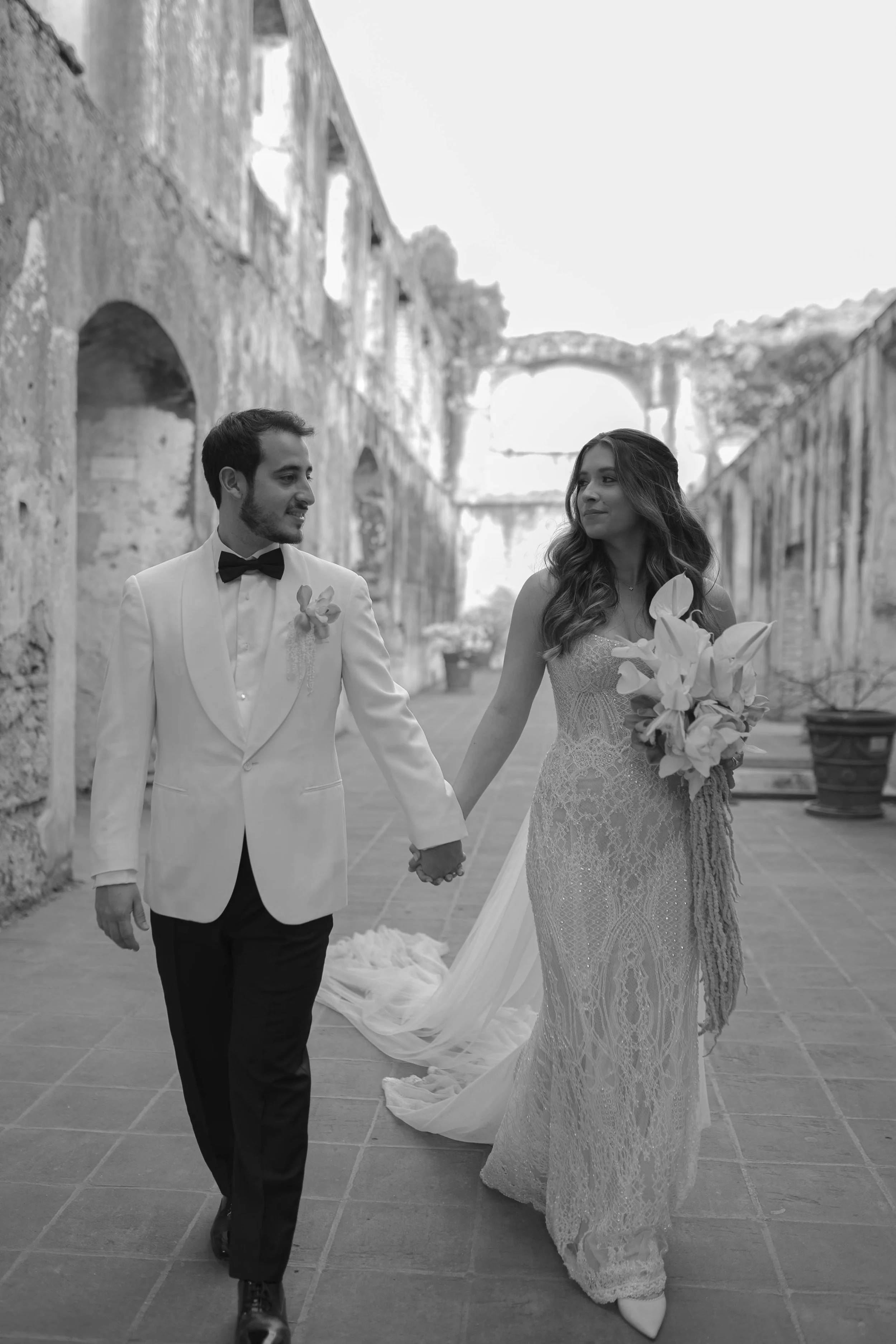 destination-wedding-ruins documentary-antigua-guatemala-life-weddings17.jpg