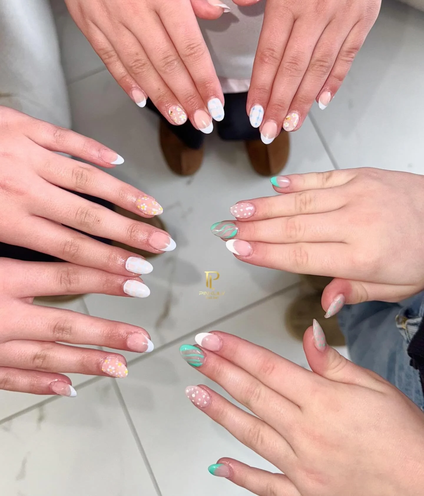 Need plans for spring break? Here&rsquo;s an idea for you&hellip; come get your nails done with your favorite people! 😉💗

Walk-ins and appointments available! 

PinkLily Nail Bar
📍 1516 Butterfield Rd Downers Grove, IL 60515
📞 (331)307-7912
@pink
