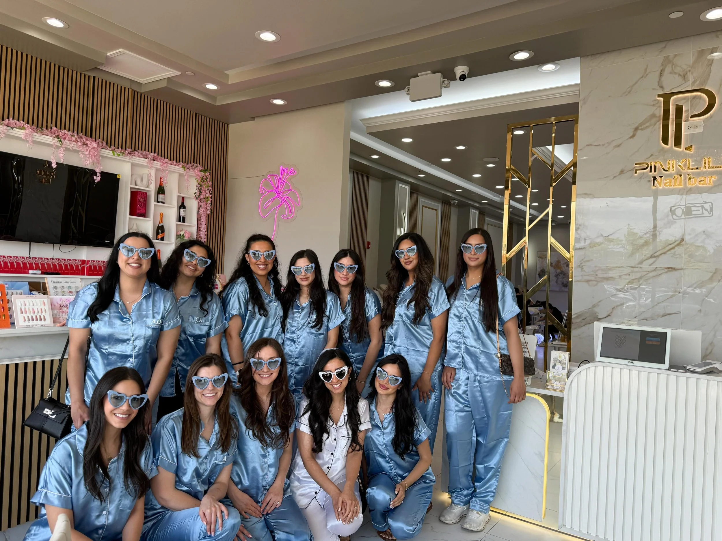 We had the pleasure of hosting a private party for a lovely bride! Thank you ladies for choosing us to be a part of your bridal experience ☺️💅🏻

Summer is almost here and there is so much to celebrate! Host a private party with us here at PinkLily 