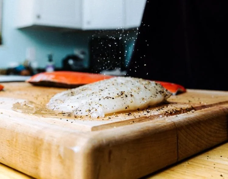 Flash-frozen wild caught alaskan halibut with cracked pepper and lemon seasoning