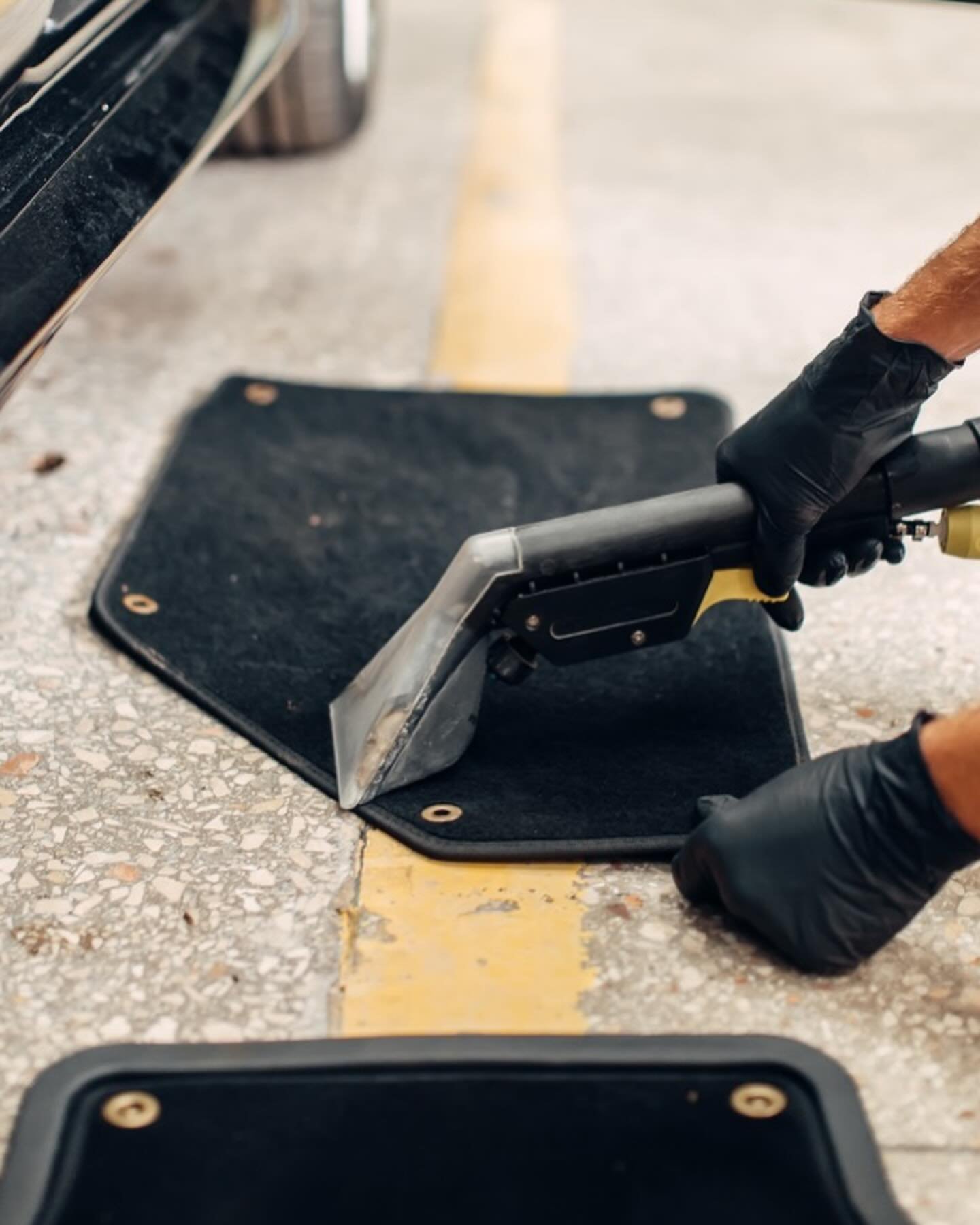 Deep clean, down to the fibers.
Grondige reiniging tot in de vezels.

Your car&rsquo;s interior deserves this level of care &mdash; inside and out.
Uw interieur verdient deze zorg &mdash; van binnen tot buiten.

#GlossFleet #InteriorDetailing #Diepte