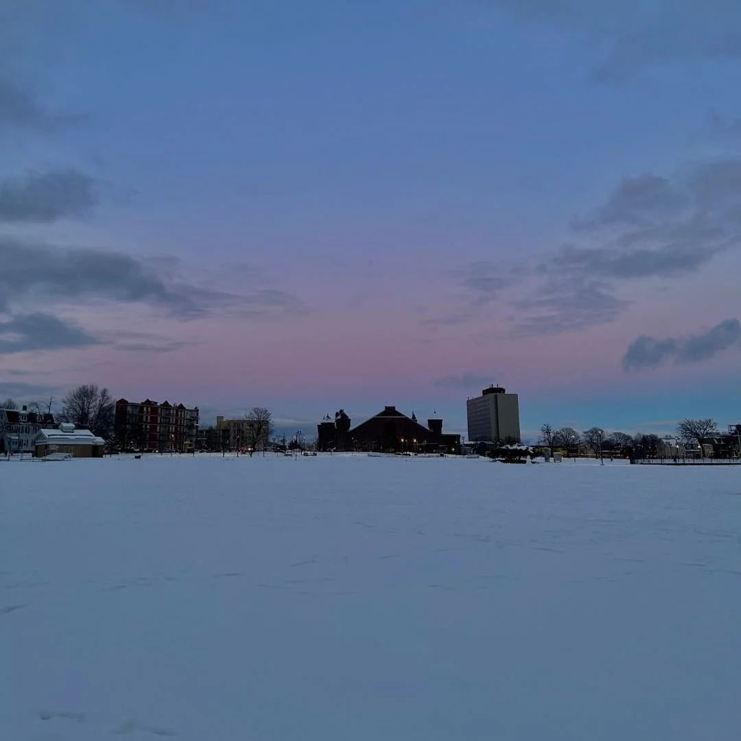 i'm accepting new clients! (2).jpg