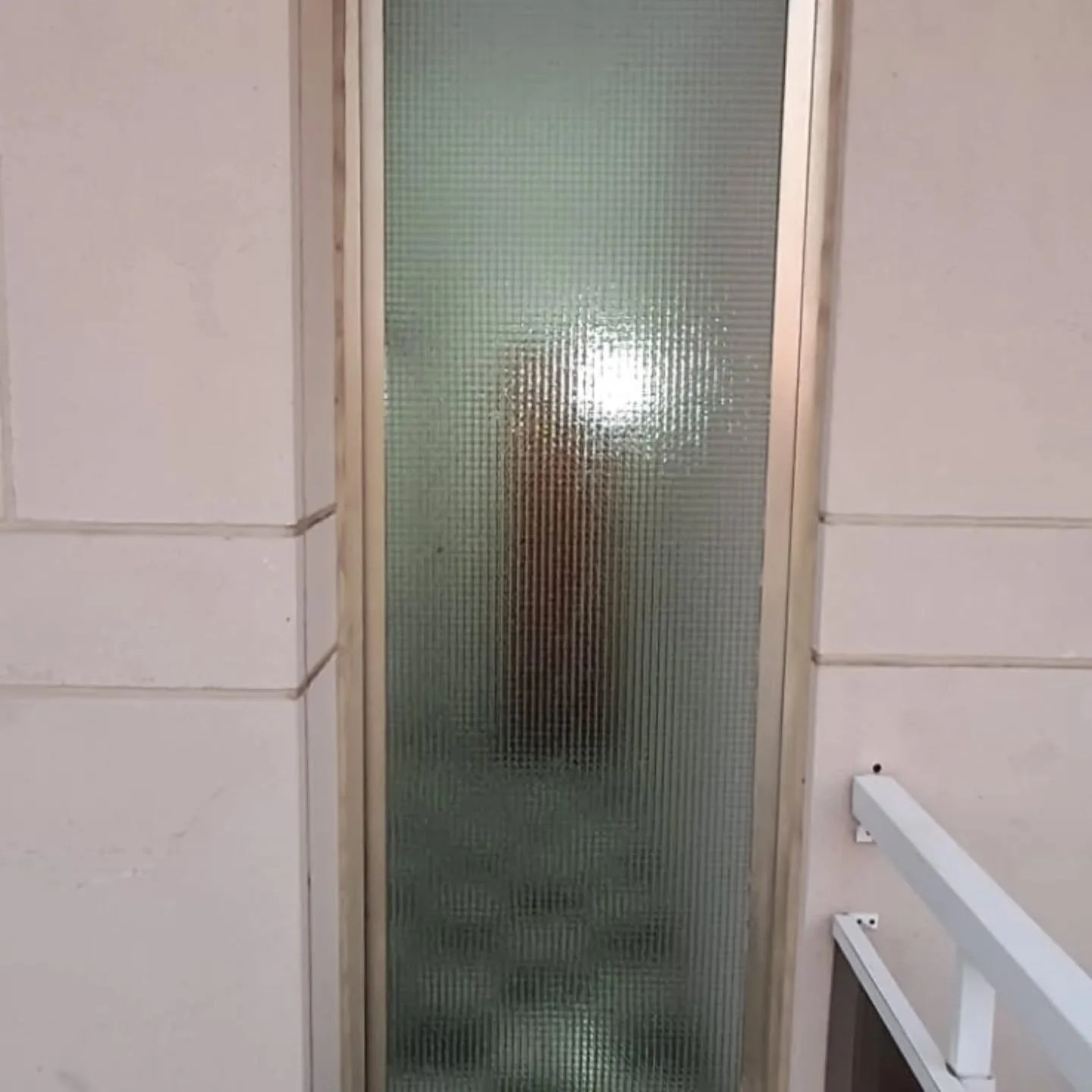 Alu raam vervangen door alu gayko raam .knap gewerkt steven en tim.👌👌👌👌