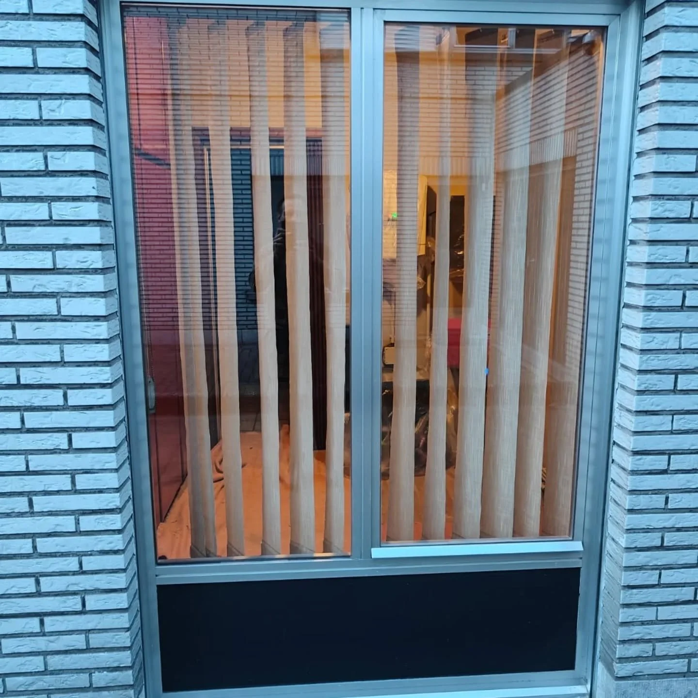 Fase 2 .alu ramen vervangen door pvc gayko ramen.knap werk radu en vladimir .👌👌👌👌