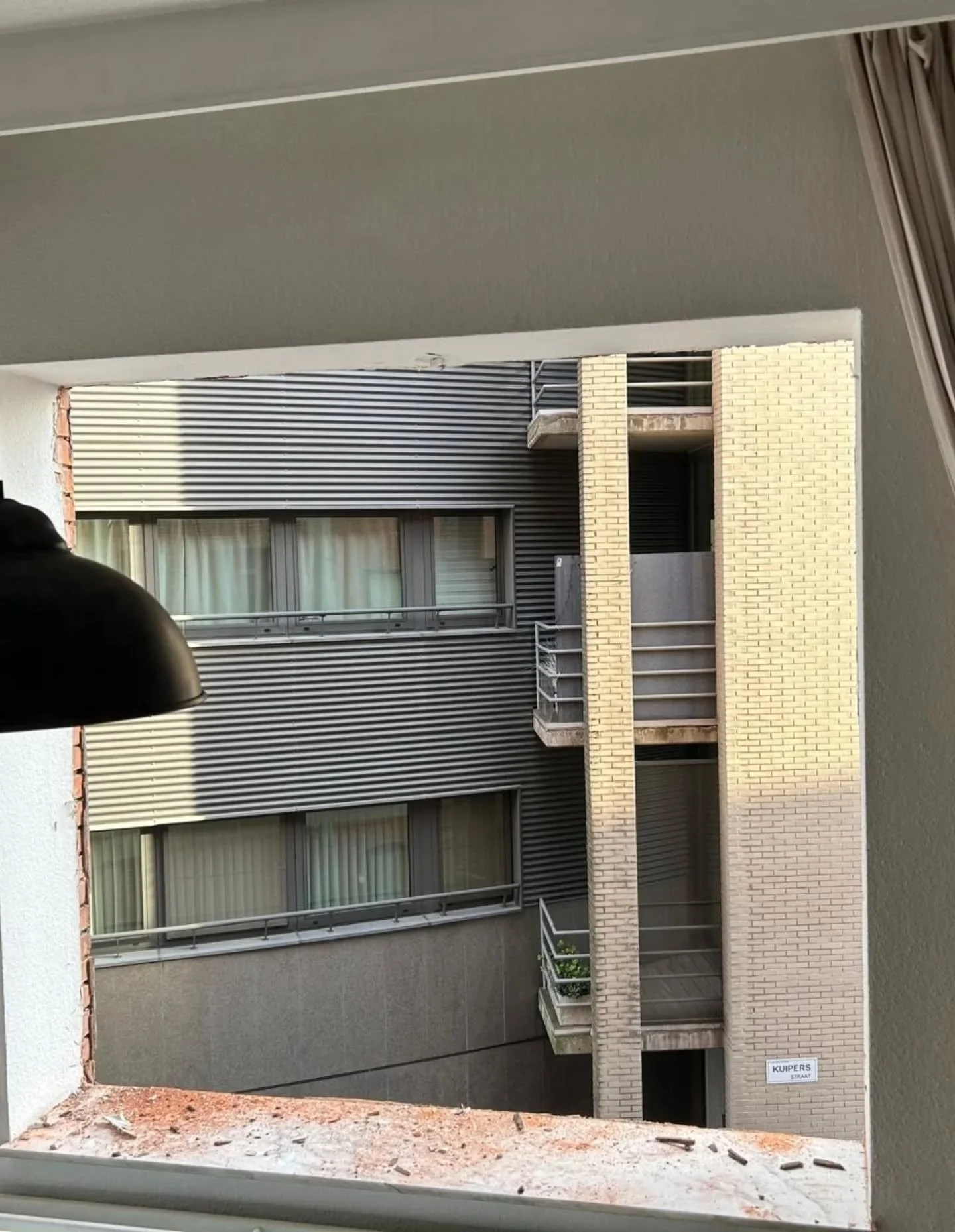 Houten ramen vervangen door pvc gayko ramen in de kaasstraat .proper werk steven en raf.👌👌👌