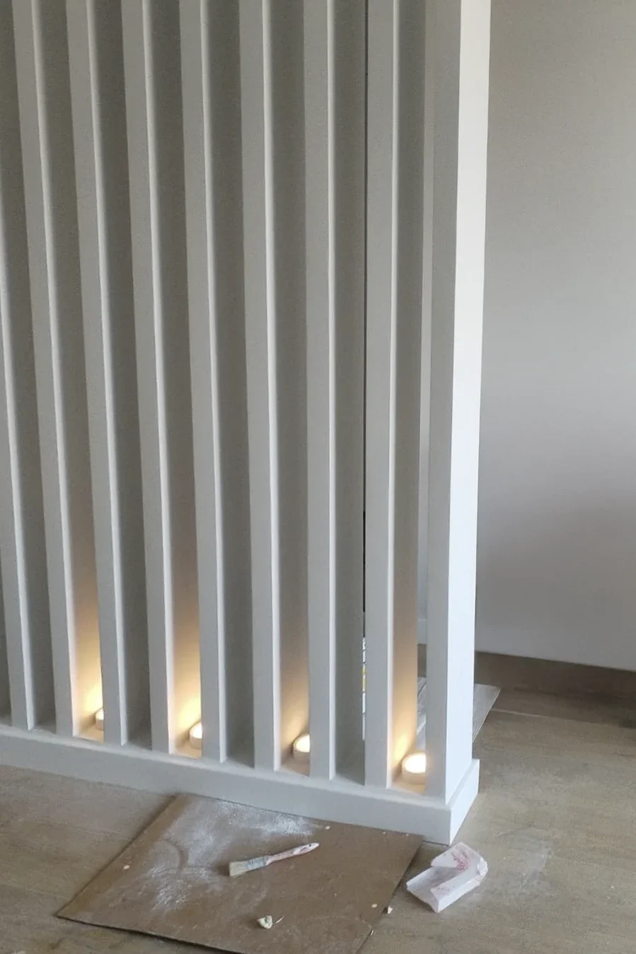 studio-sakaia-wall-slats-installation-detail .webp