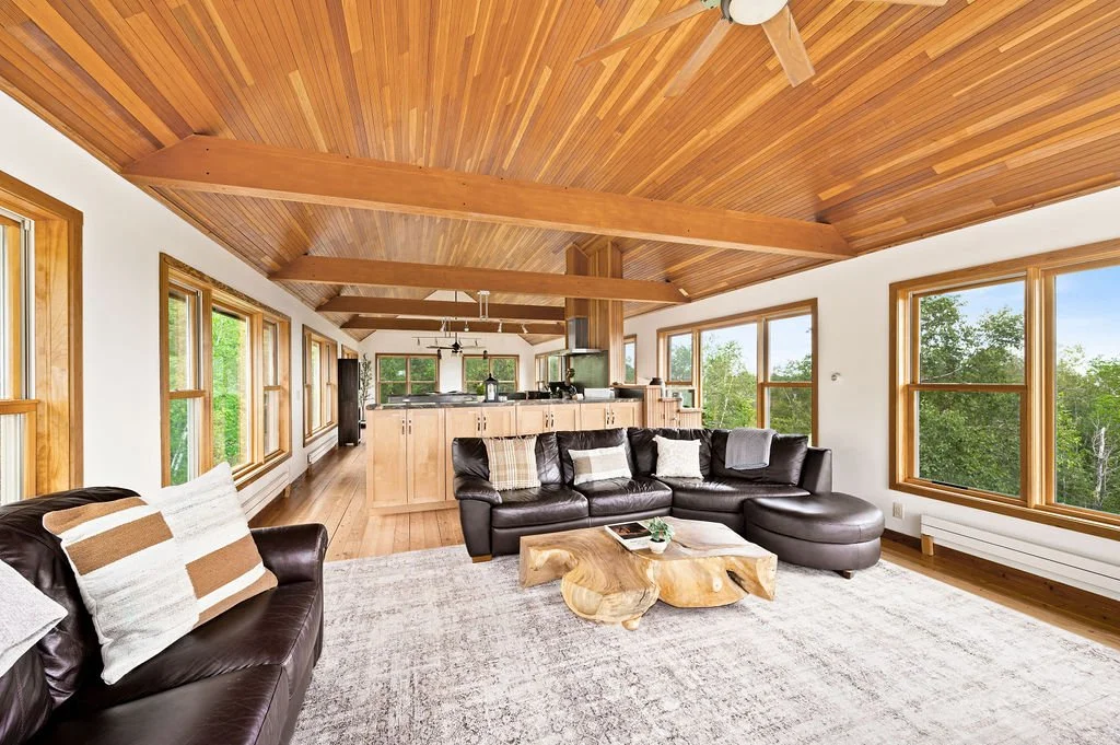 TreehouseVacationRentalInterior-46.jpg