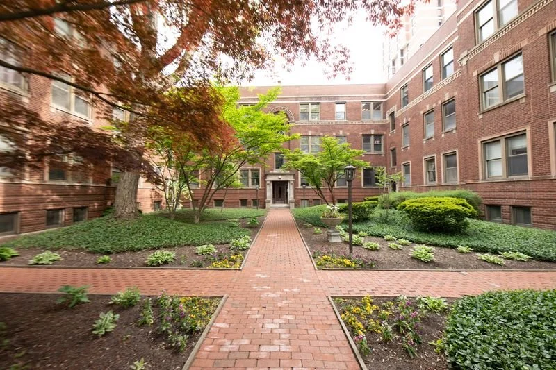 Multifamily Chicago IL - $8,716,000
