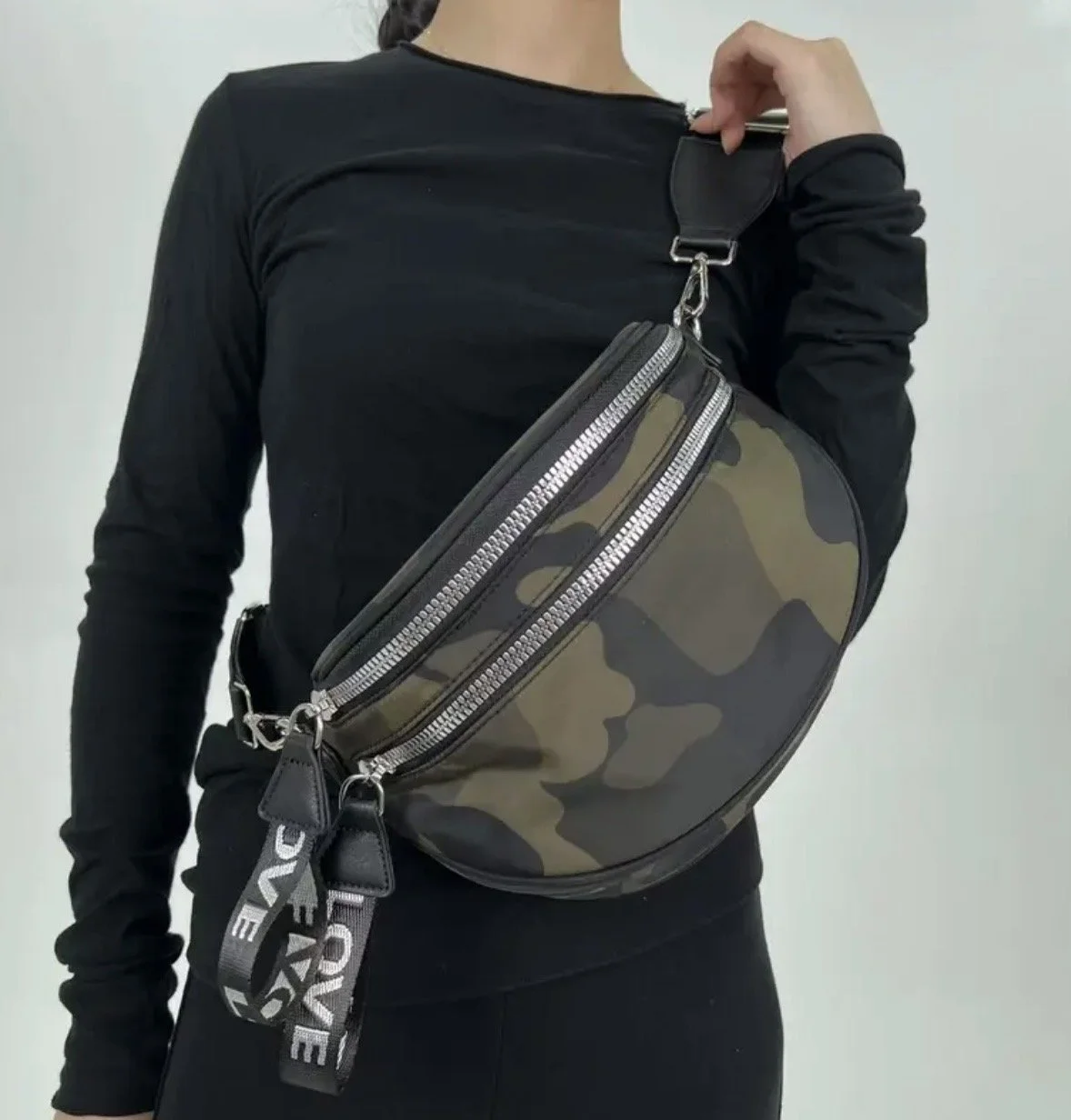 Camouflage lightweight Cross body purse