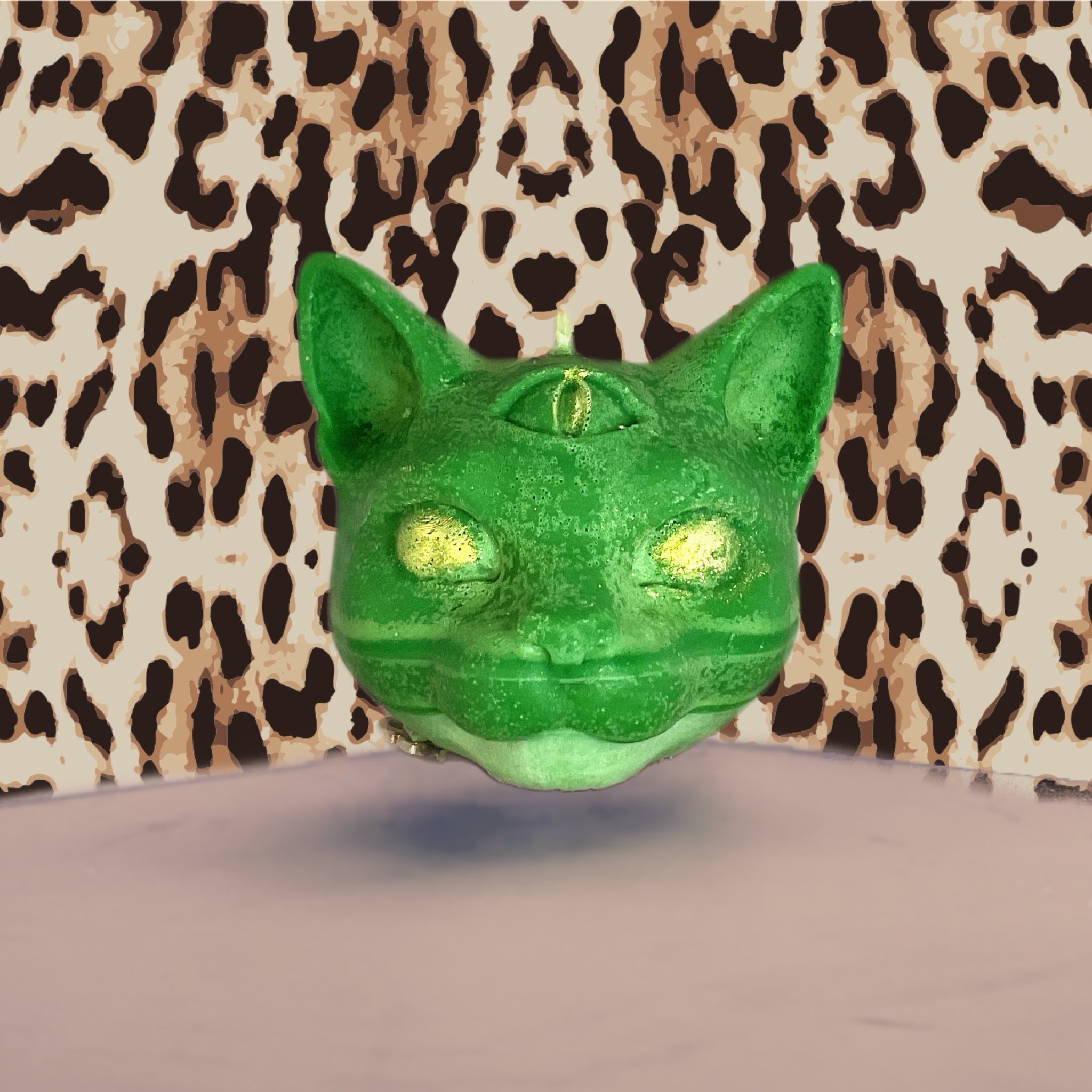 WARD CANDLE (GREEN)