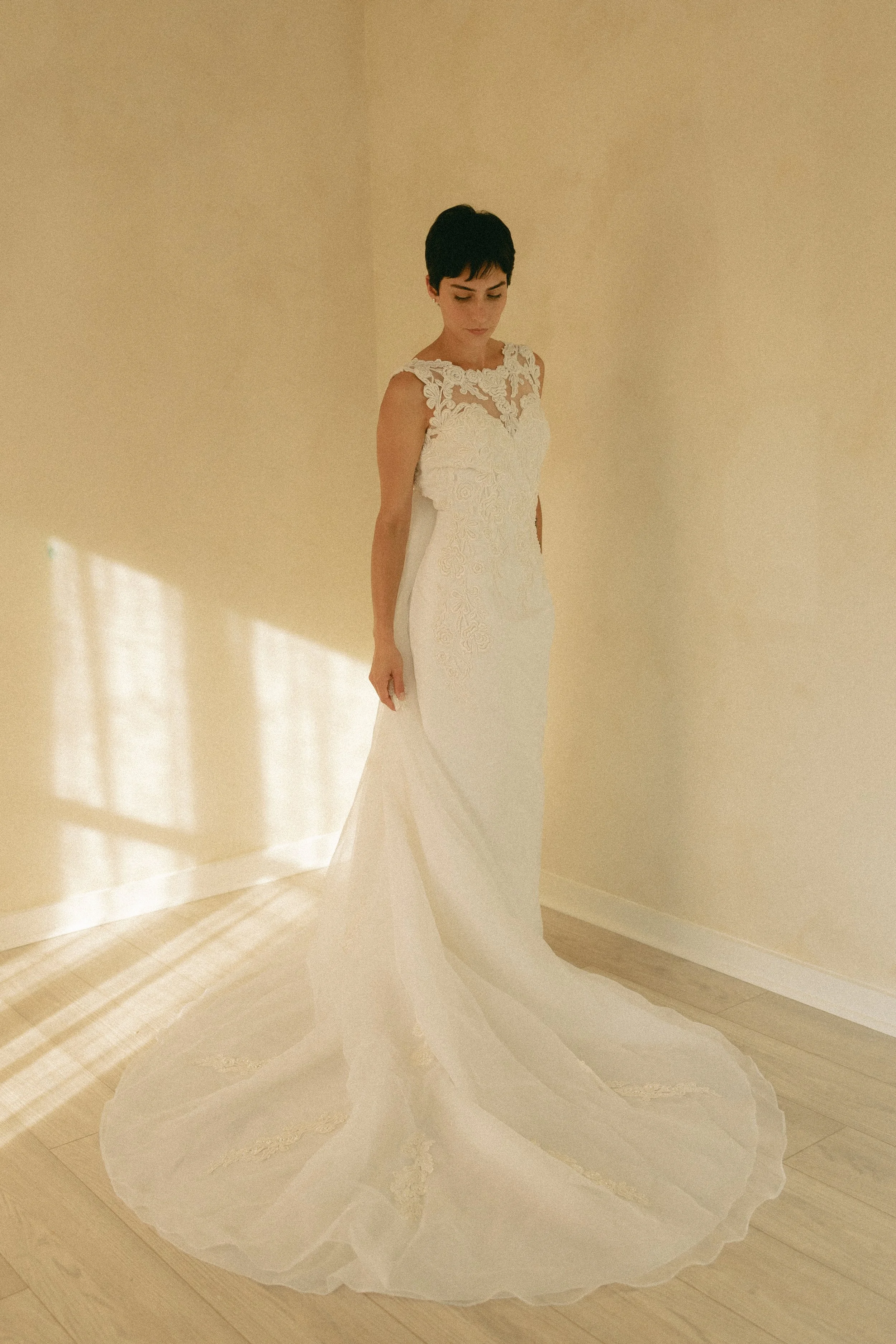 Venus Bridal Sheath Dress
