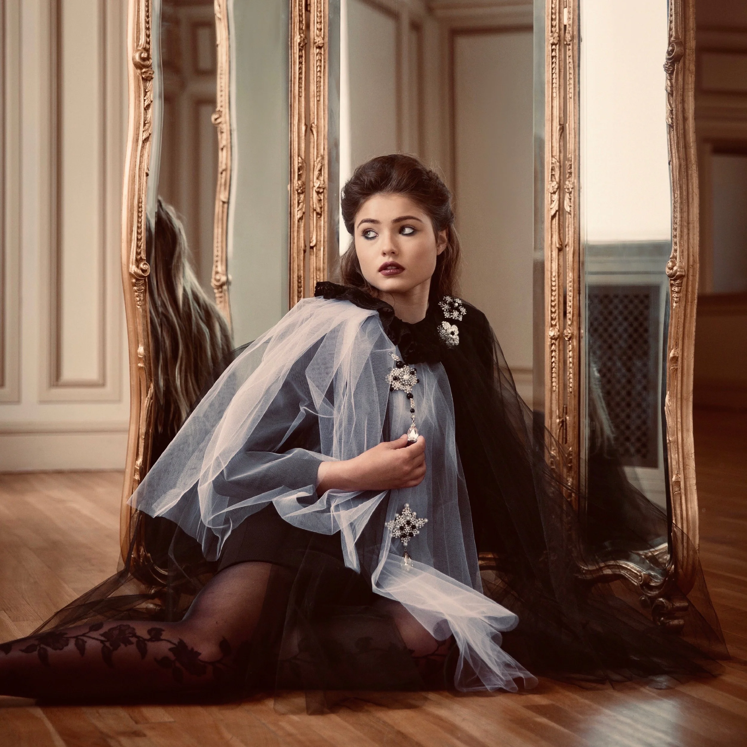 Elsa Harper photographed by Phillip Istomin, Hair by Steven Robertson, and Makeup by Liz Oyeneyin