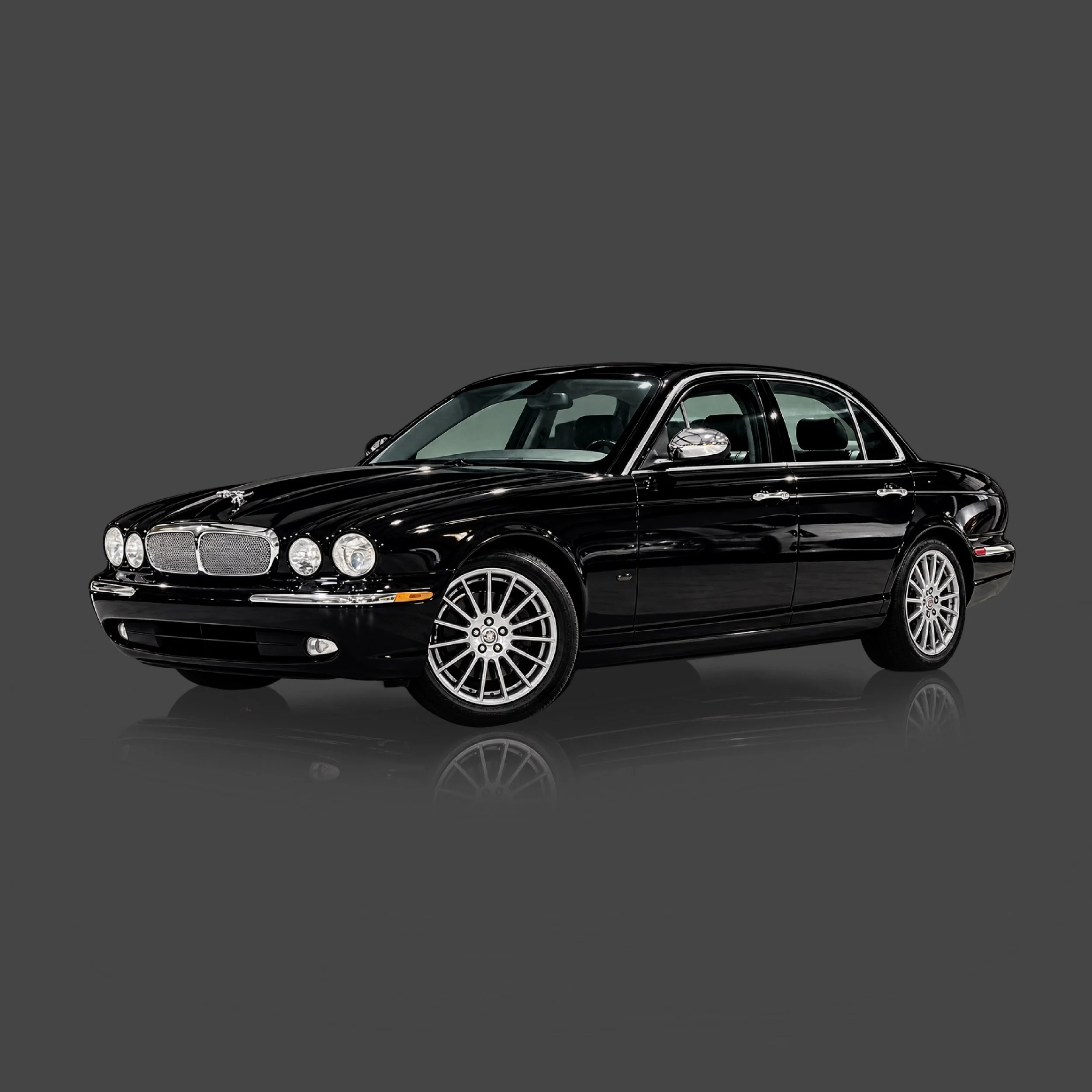2007 XJ