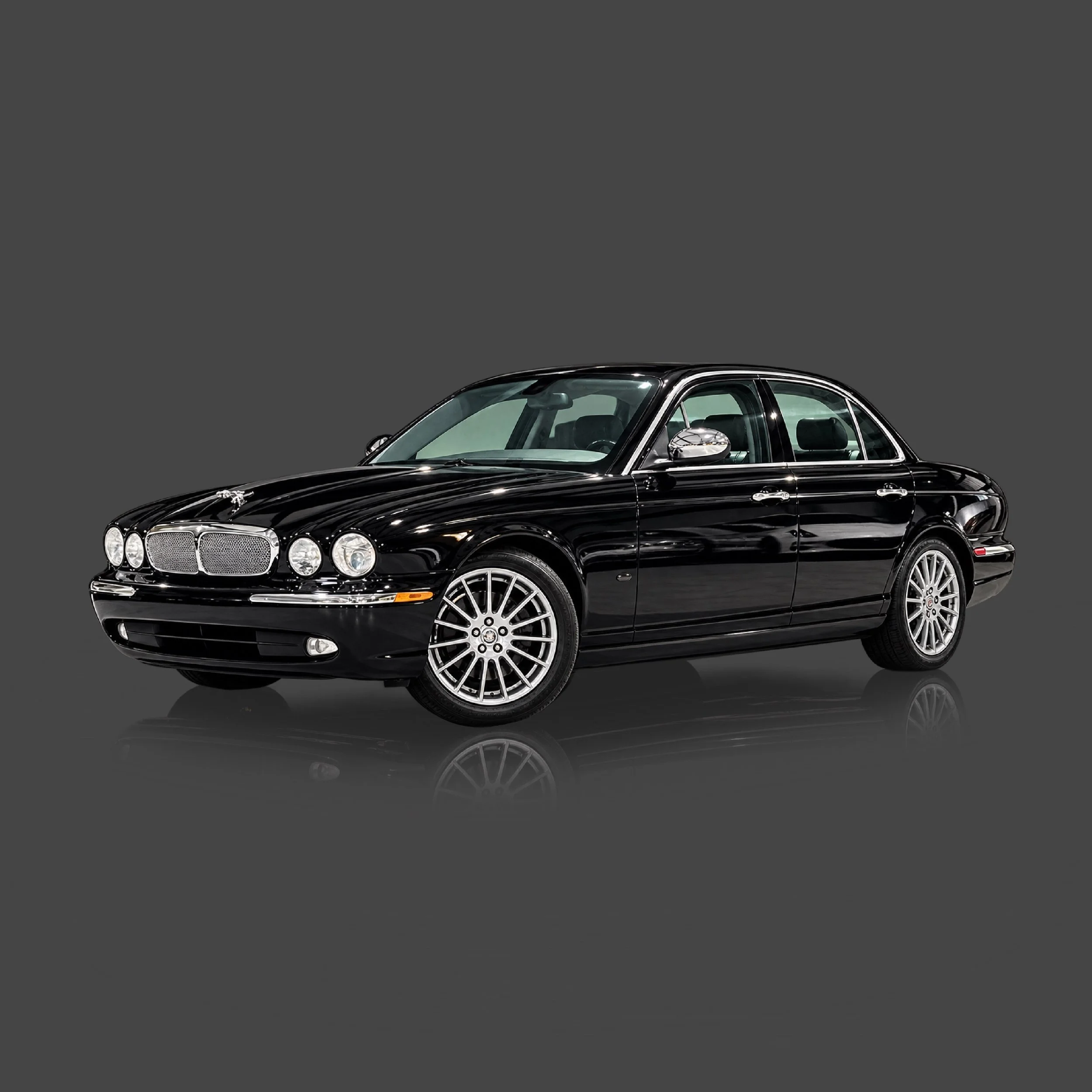 2007 XJ