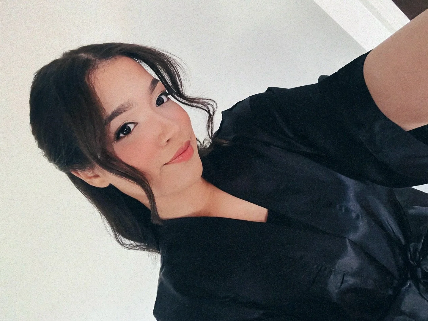 wishing you a happy thanksgiving before the night ends! I am thankful for all of you, my beloved family and for Jesus. 🤍

This week I had the precious honor of standing by my sweet sister @valeriejmartinez_ on her wedding day as a bridesmaid! Valeri