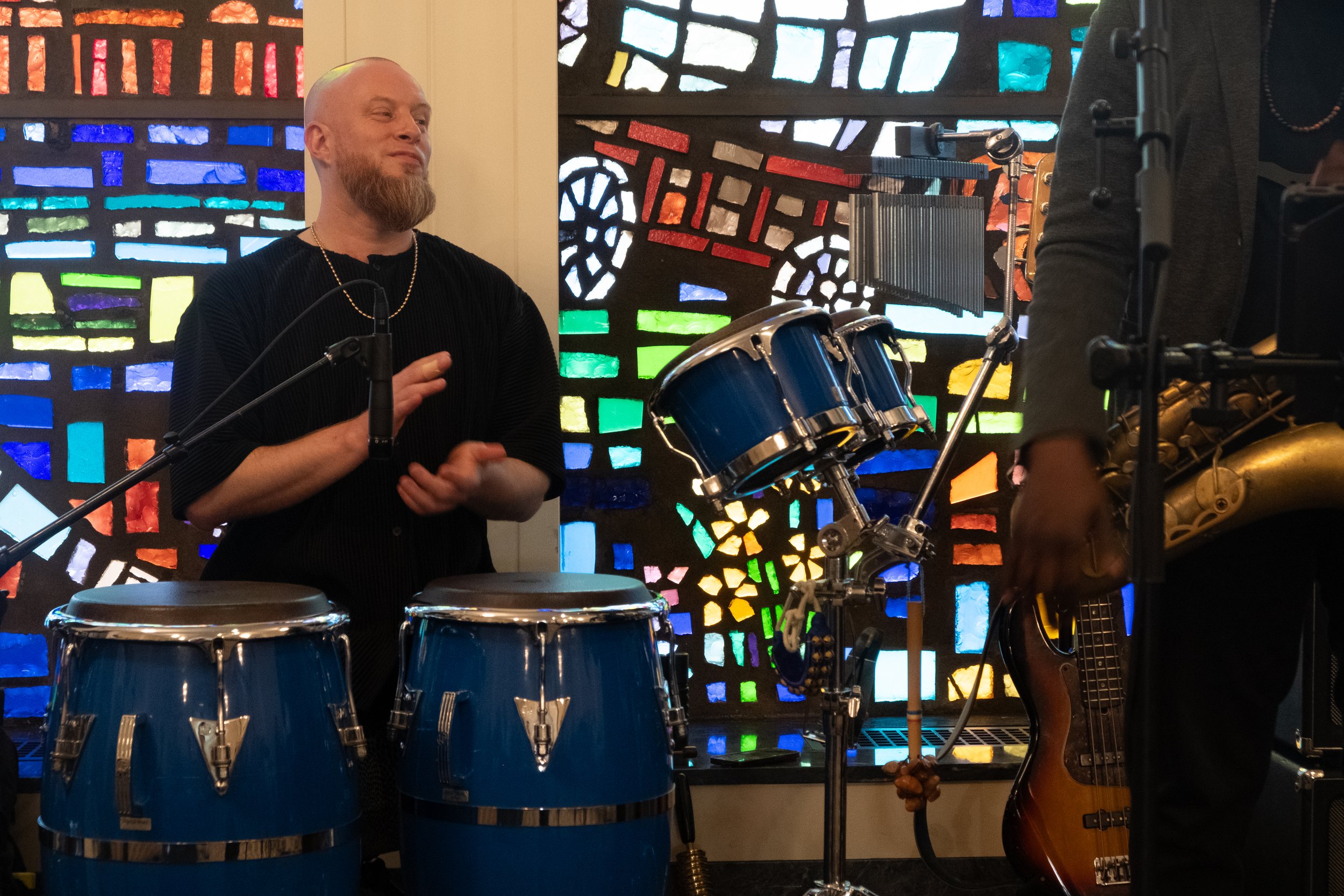 Chris Paquette (percussion).