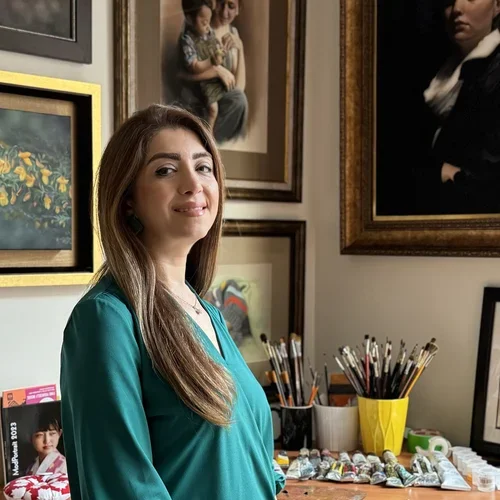 Raha Jazayeri 