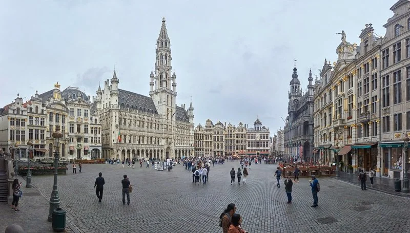 Brussels: The Heart of Europe &amp; Magnificent Grand-Place
