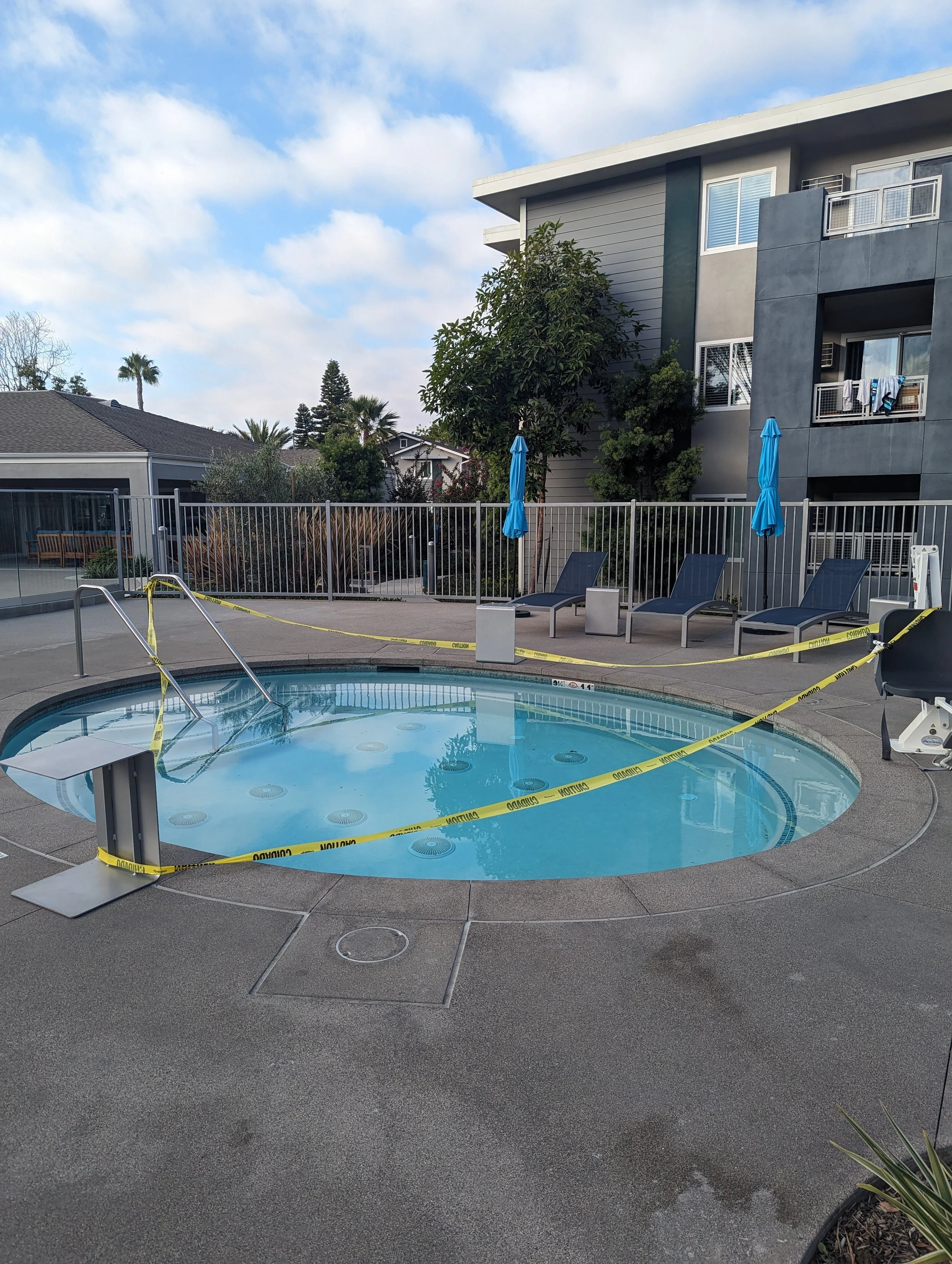 Jacuzzi Closed, 09/28/23