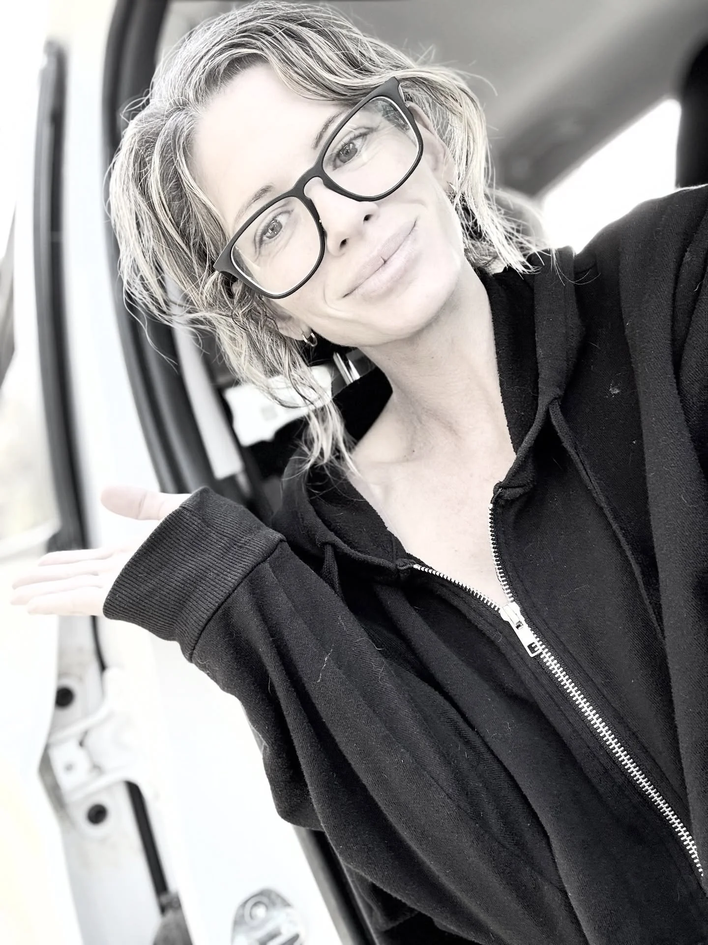 I don&rsquo;t talk about this enough, but it&rsquo;s a big part of my reality.

I have adenomyosis (similar to endometriosis) and for a long time it felt like my body was working against me.
Severe bloating. Cramping that takes you out. Intense, unpr