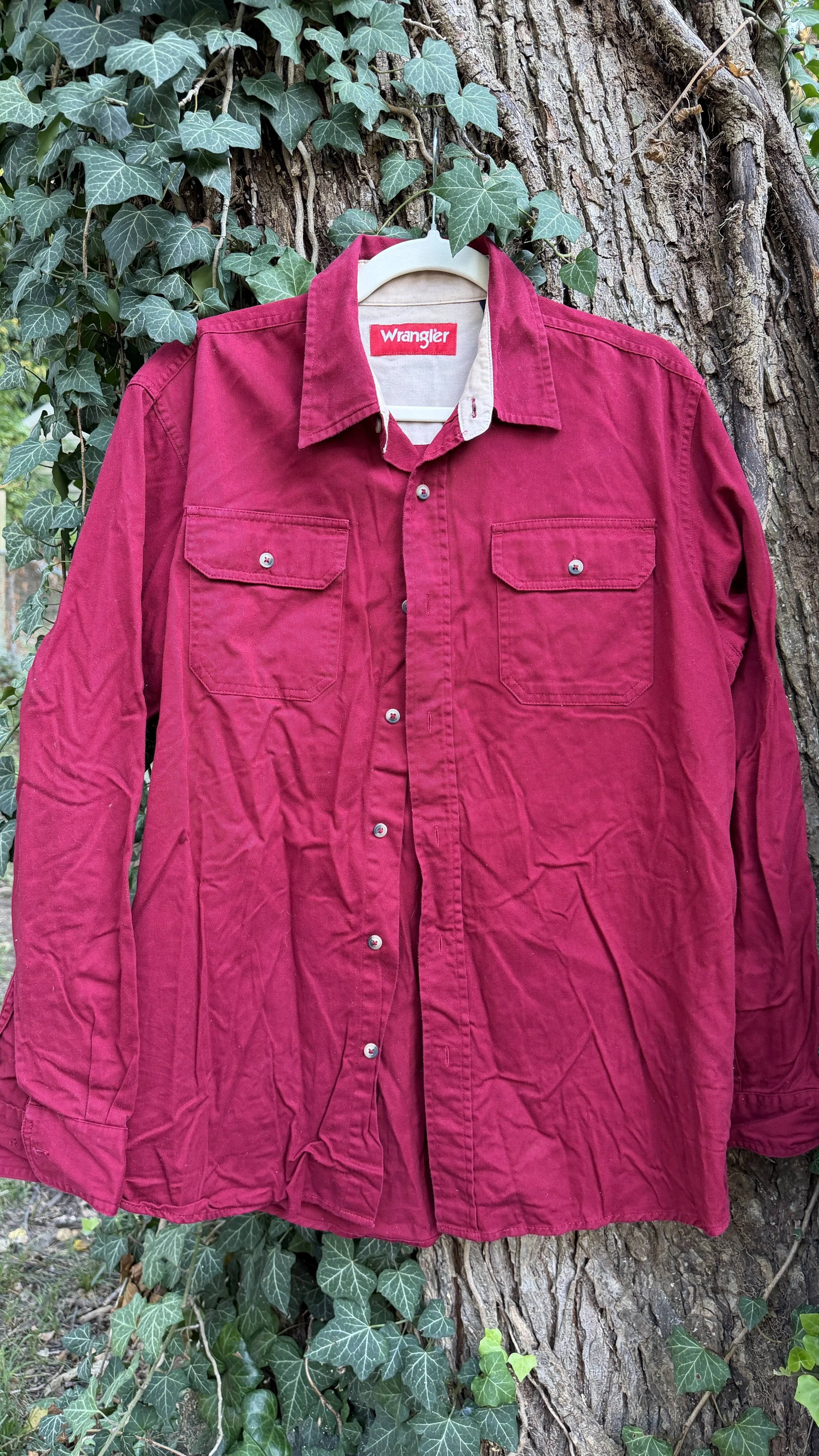Vintage Wrangler Burgundy Snap-Button Work Shirt (Contrast Collar, Flap Pockets)
