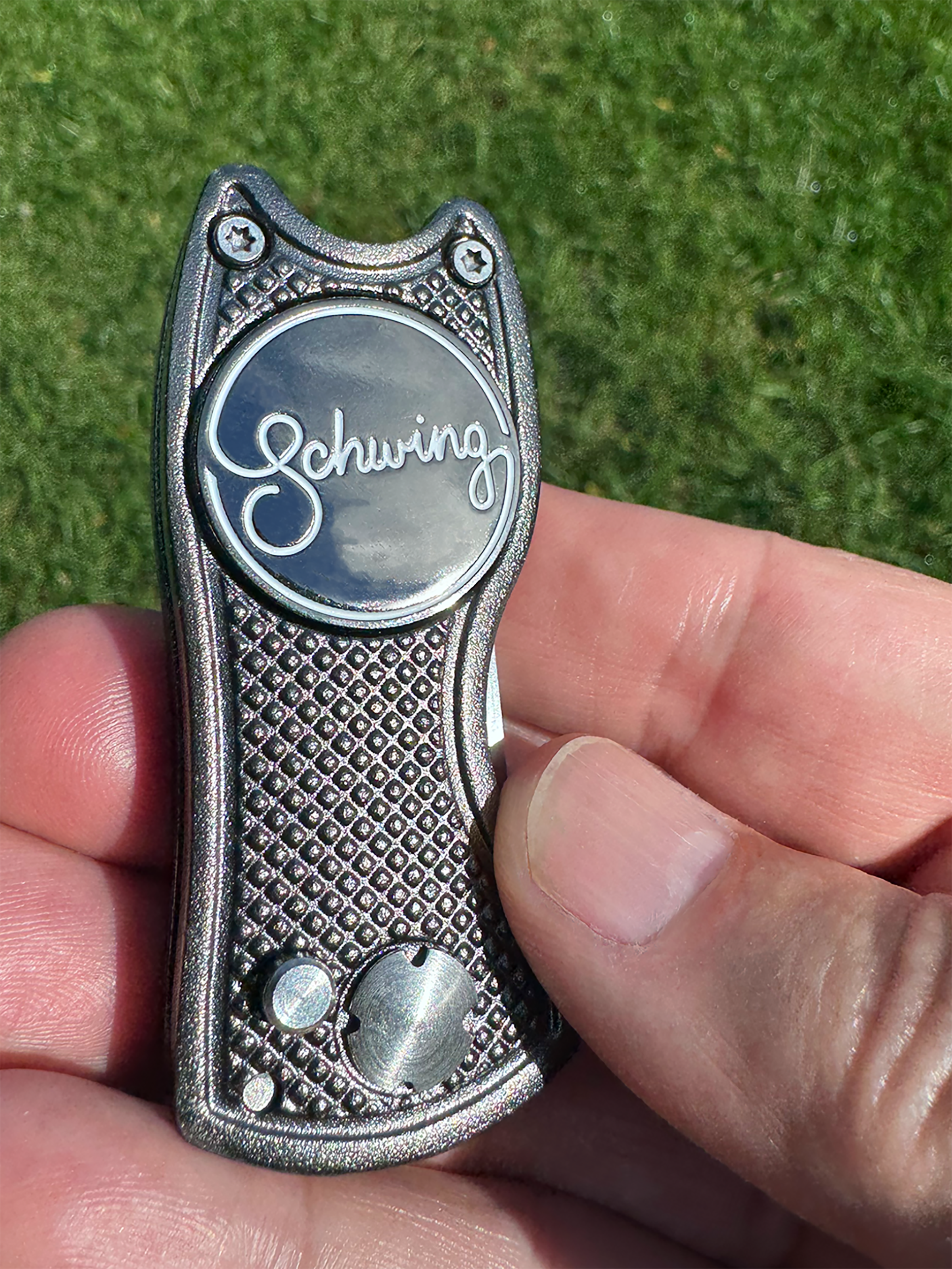 Schwing Divot Tool 2 rt.png