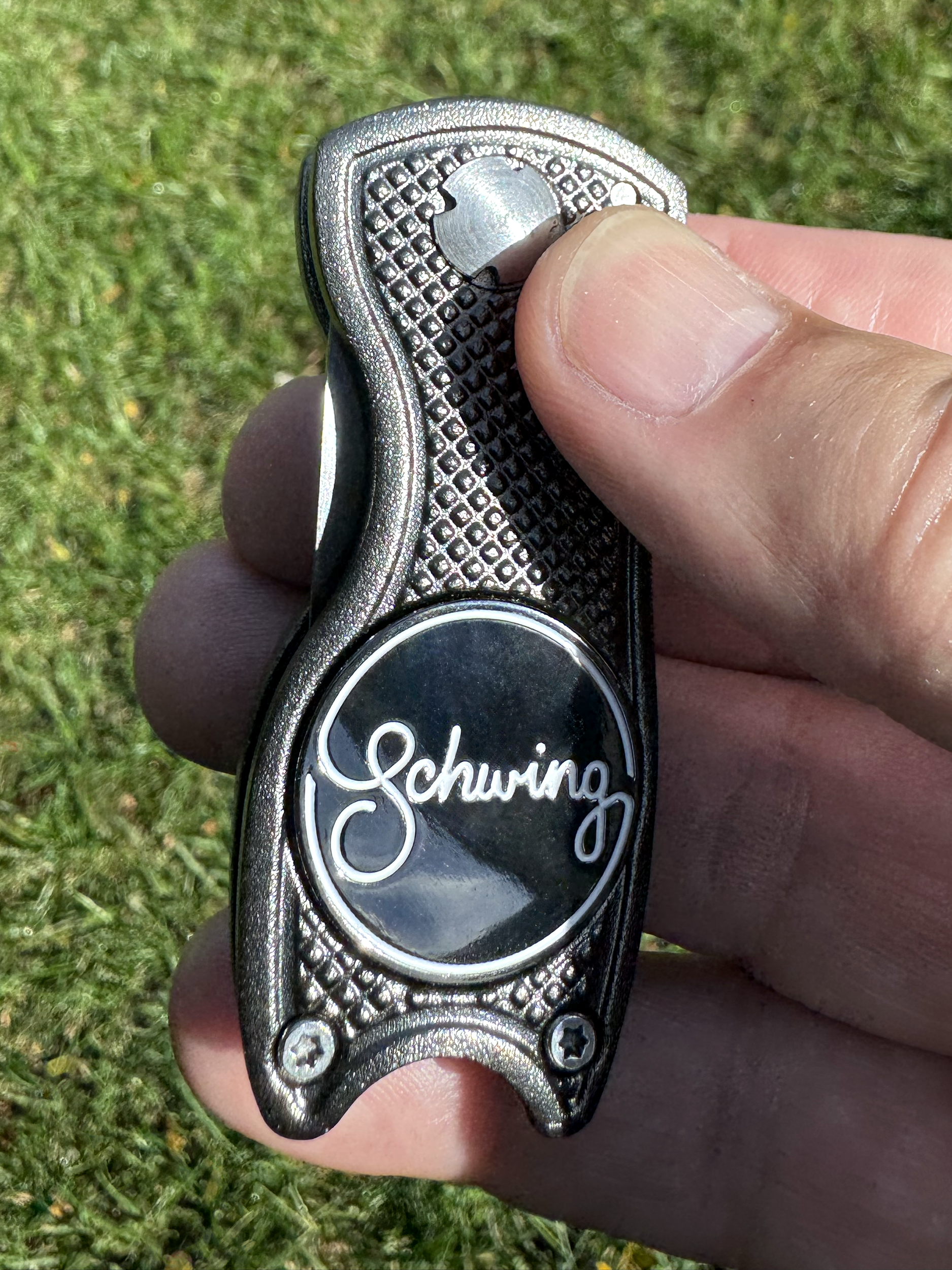 Schwing Divot Tool 6 rt.png