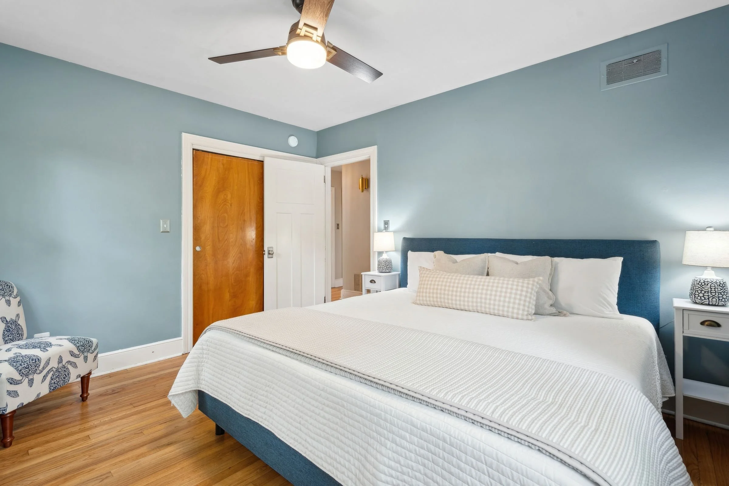 King bedrooms