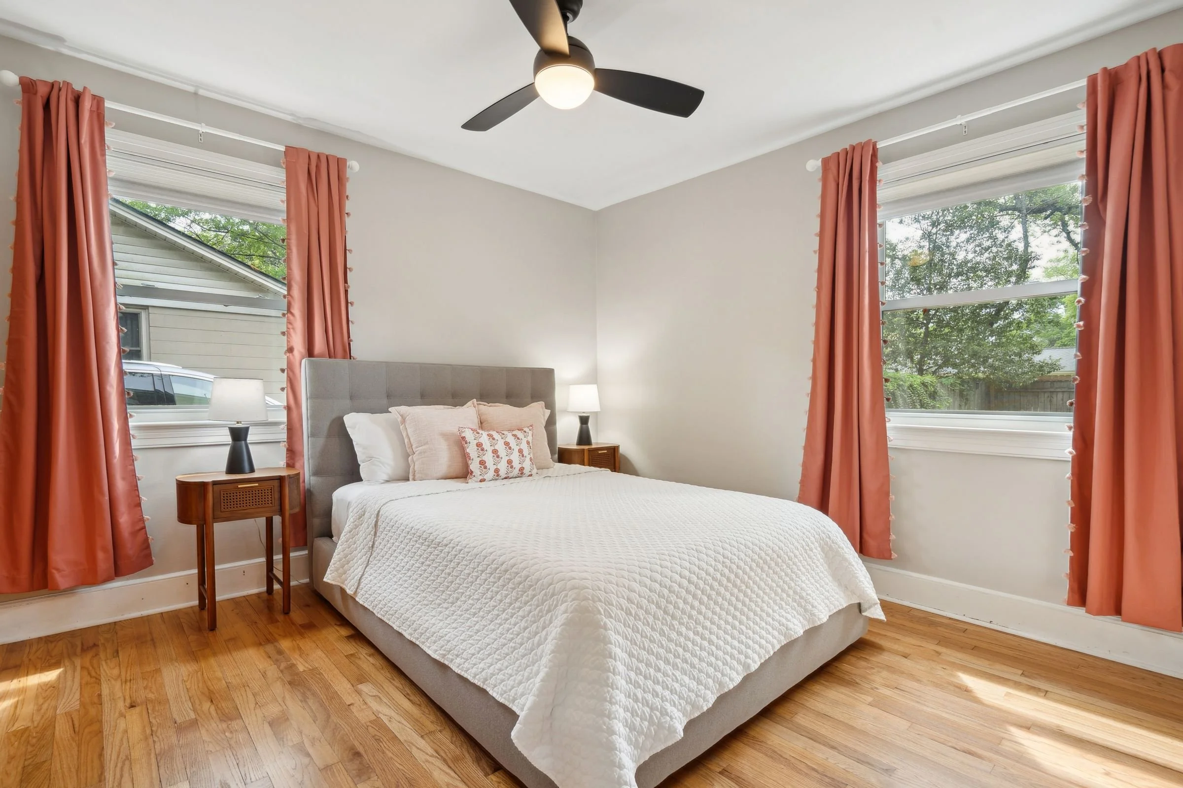 Queen bedroom