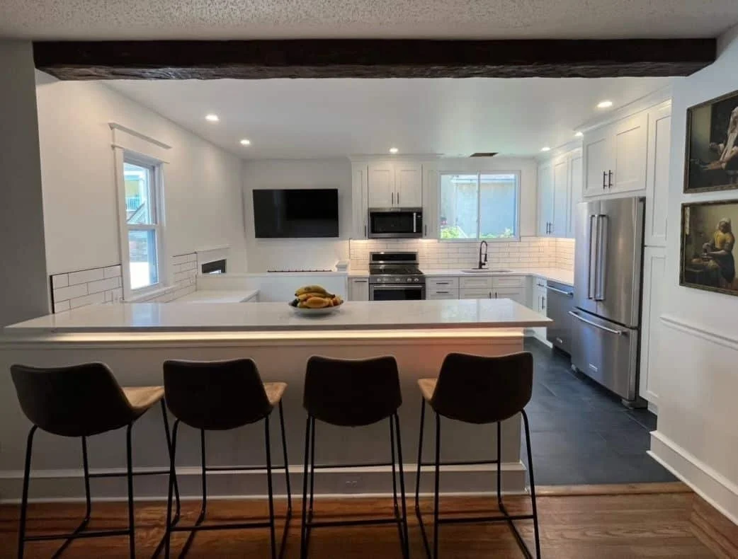 Modern Kitchen Kitchen Remodel by M&D Home Renovations — Project 7 project photo