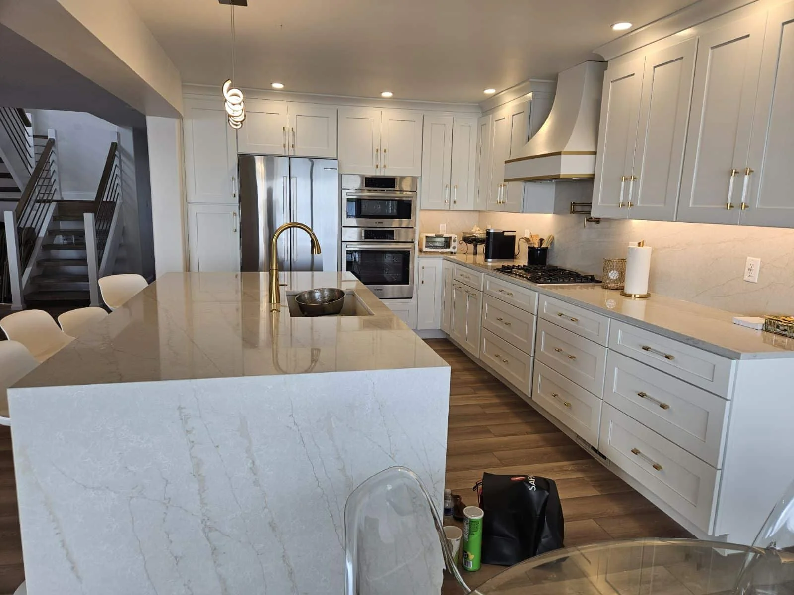 Modern Kitchen Kitchen Remodel by M&D Home Renovations — Project 6 project photo
